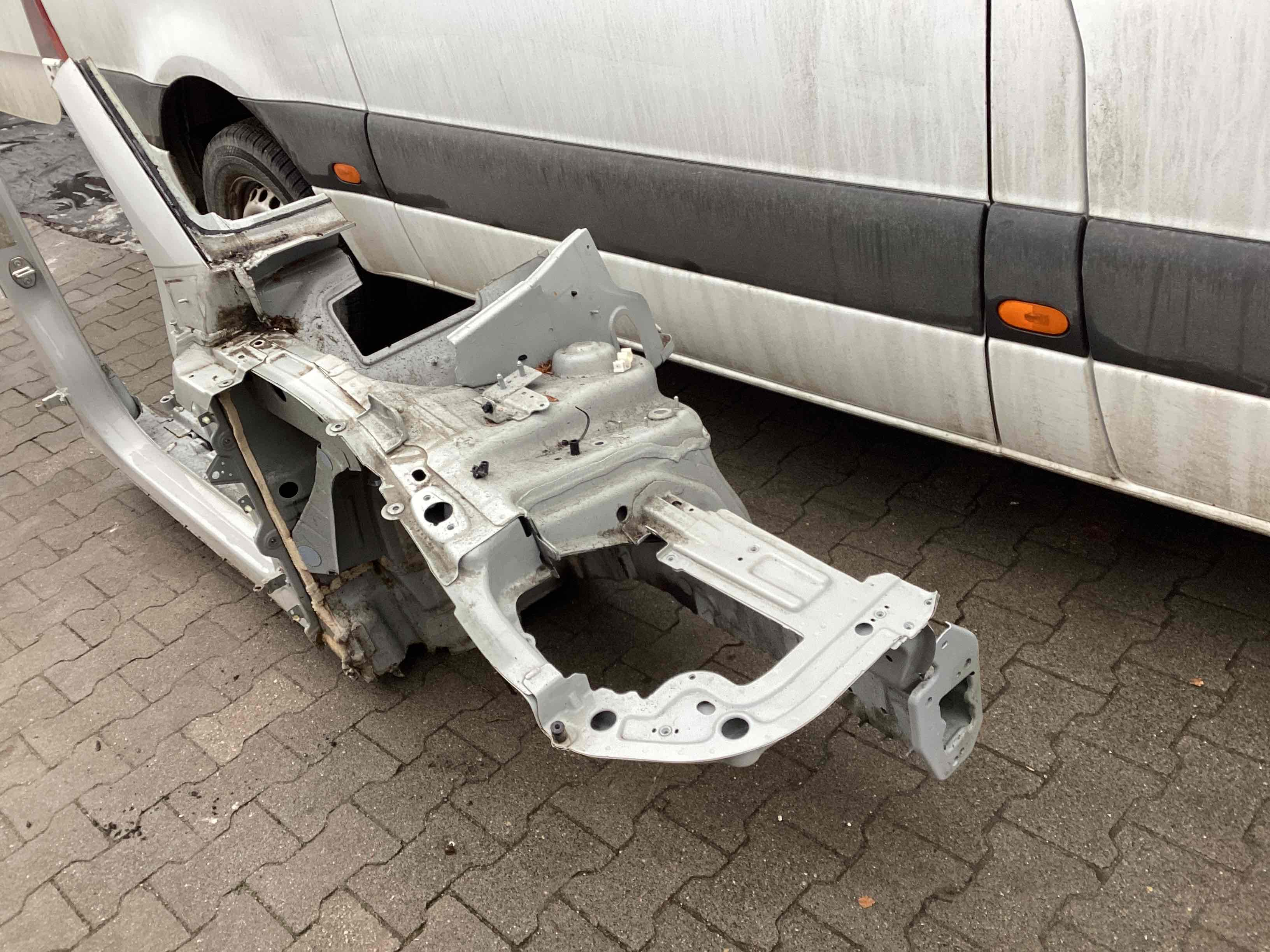 Лонжерон правый Porsche Macan 130226-103