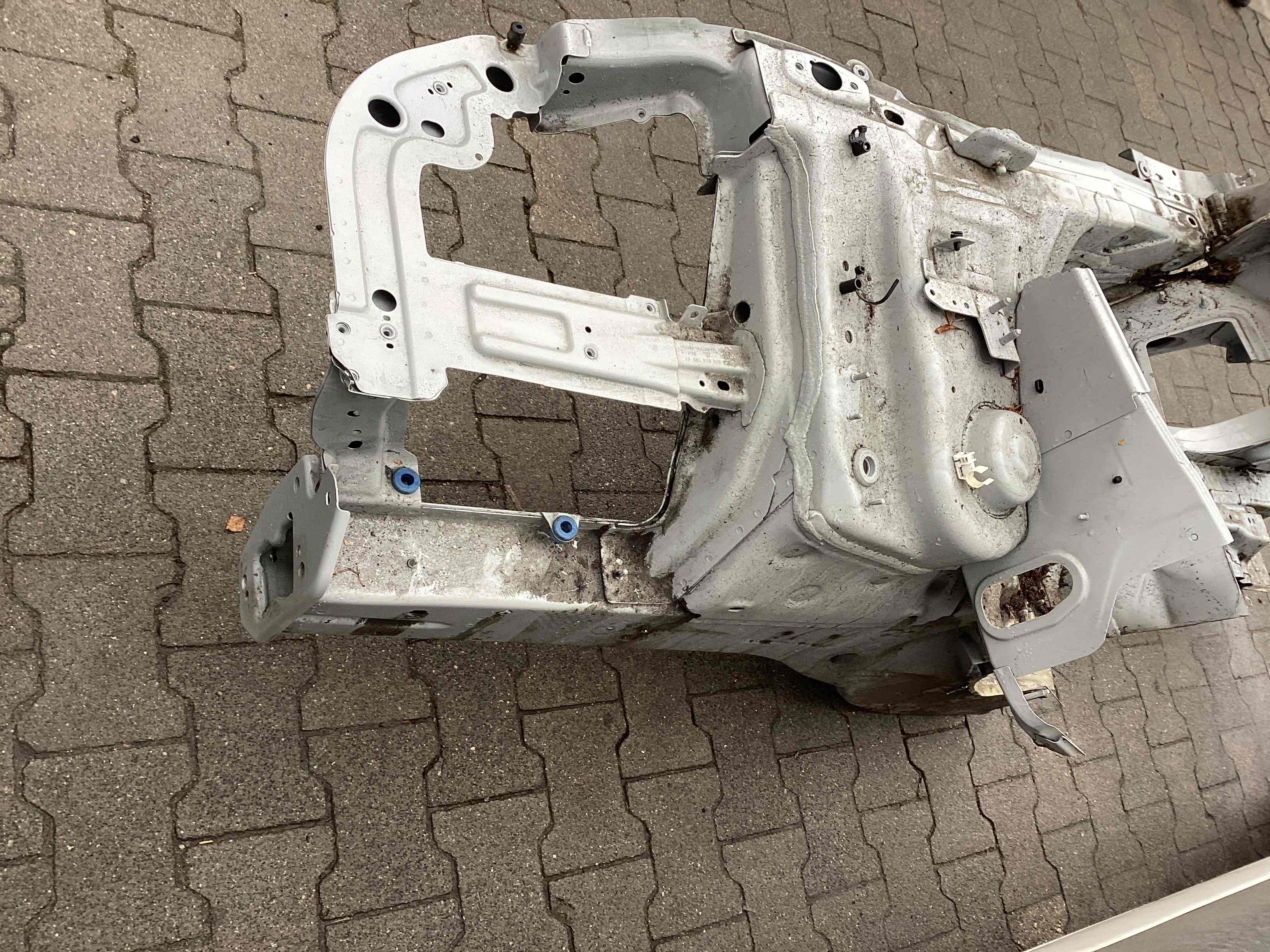 Лонжерон правый Porsche Macan 130226-103