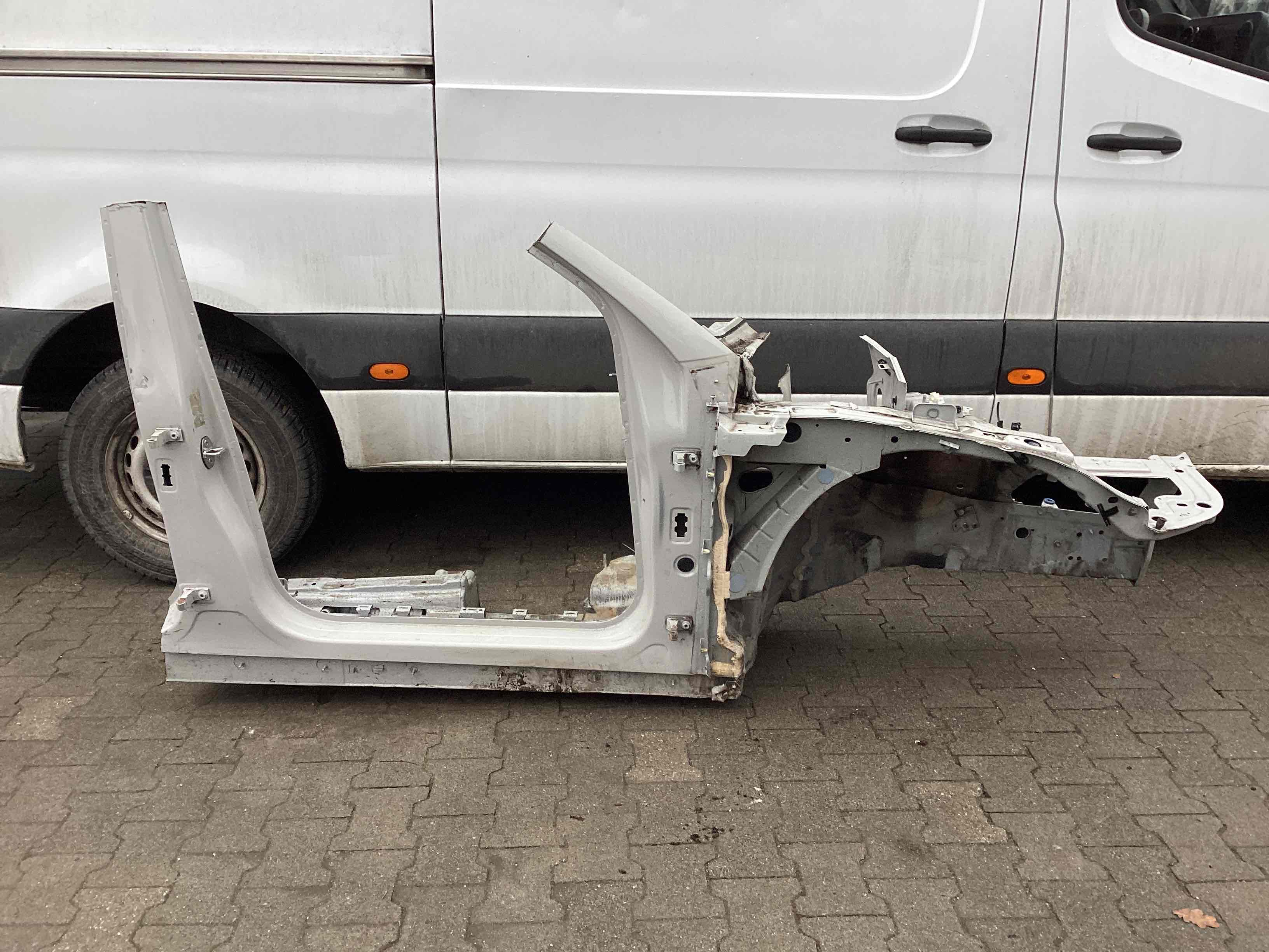 Лонжерон правый Porsche Macan 130226-103