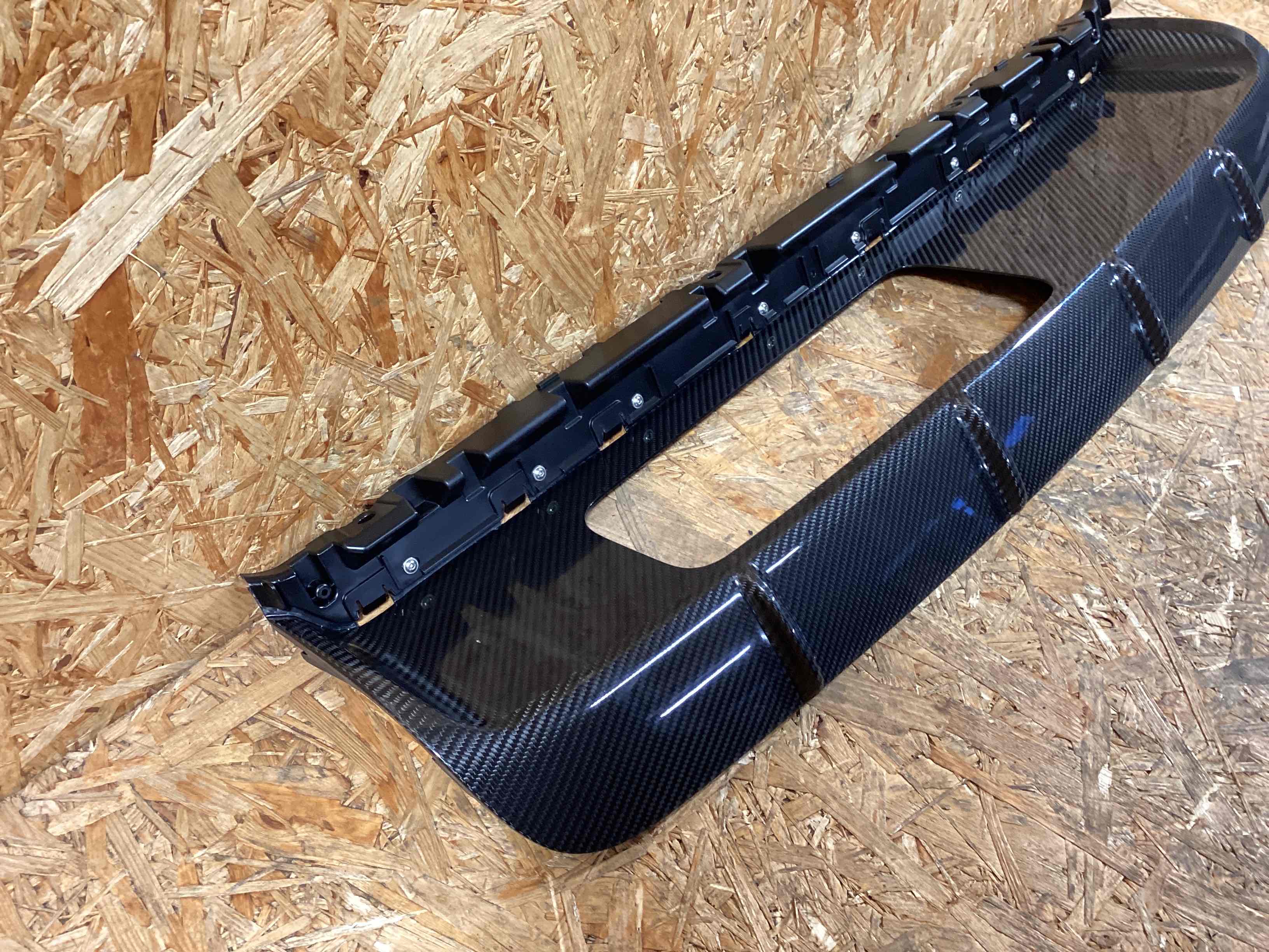 Заглушка, вставка (решетка) в бампер Porsche Cayenne 130226-106