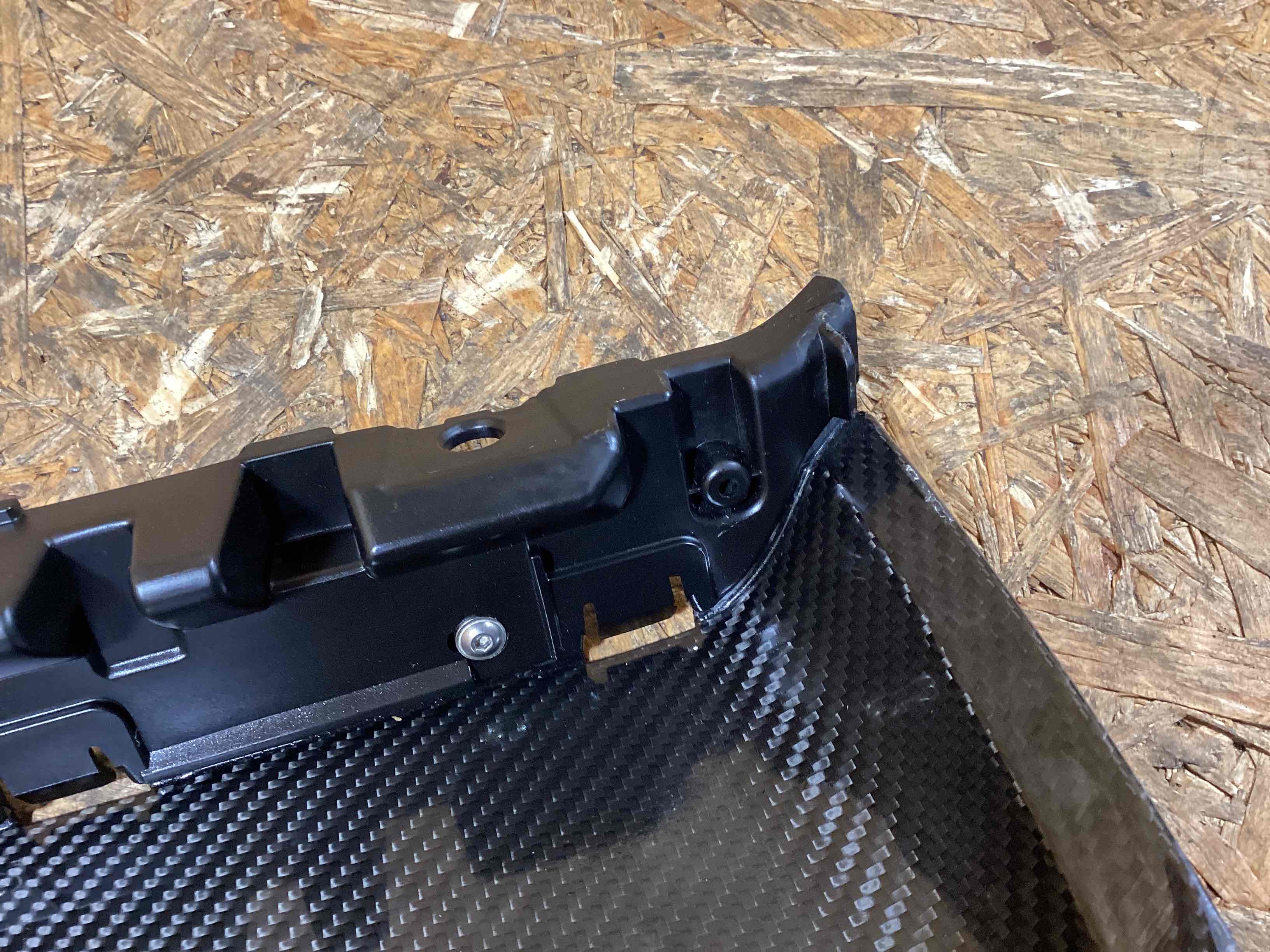 Заглушка, вставка (решетка) в бампер Porsche Cayenne 130226-106