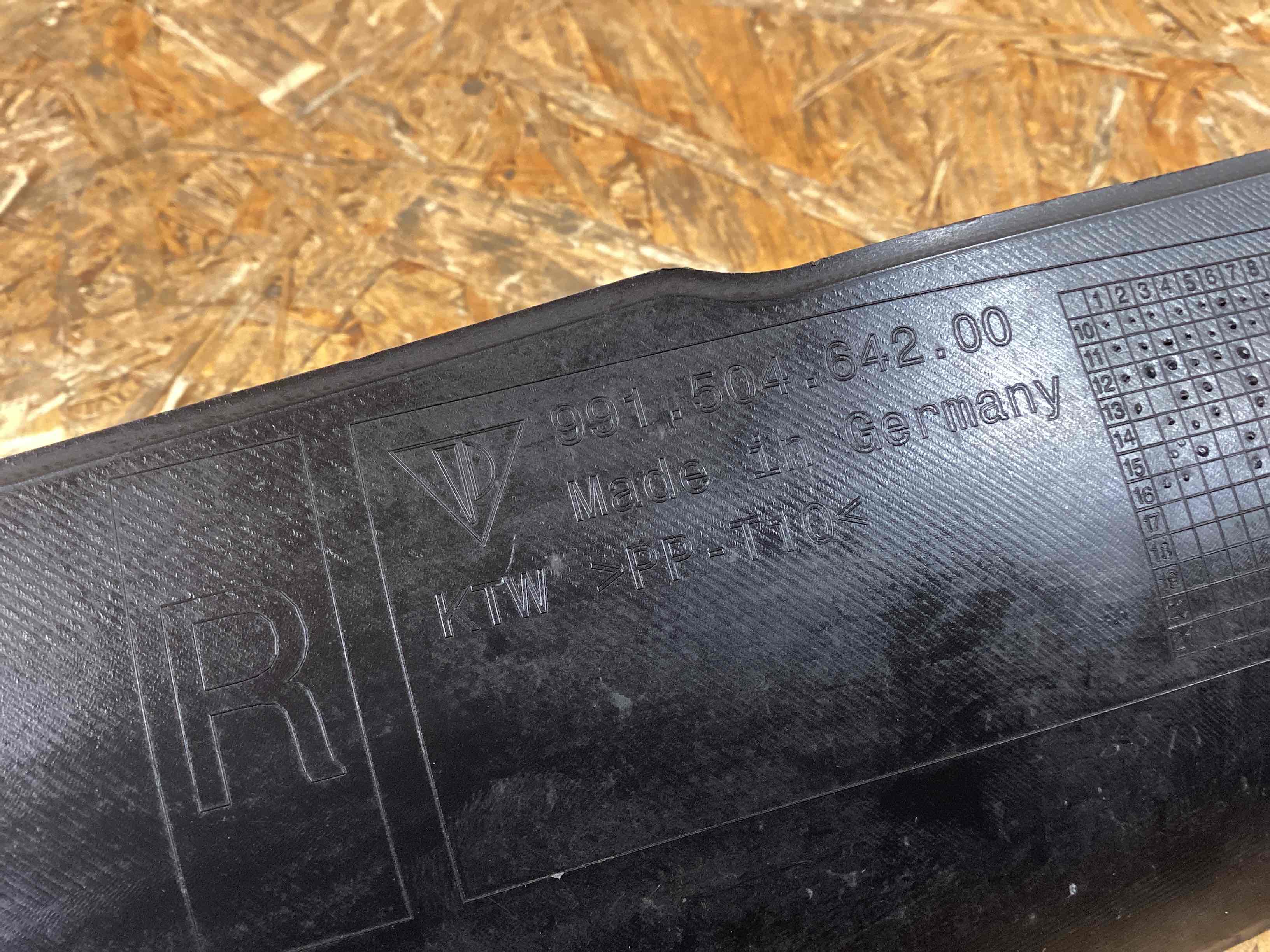 Накладка на порог Porsche 911 130226-108