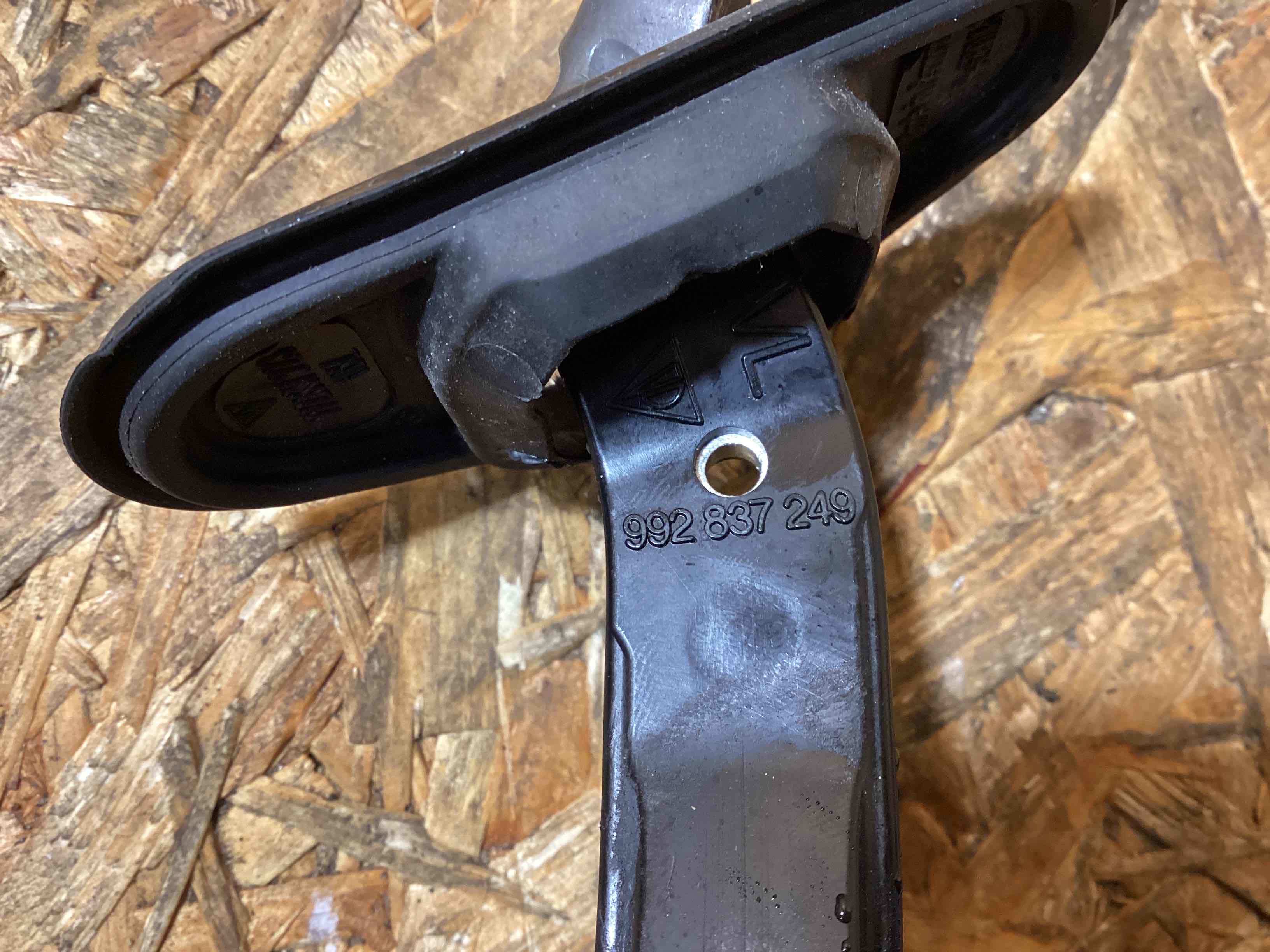 Ограничитель открывания двери Porsche 911 130226-113