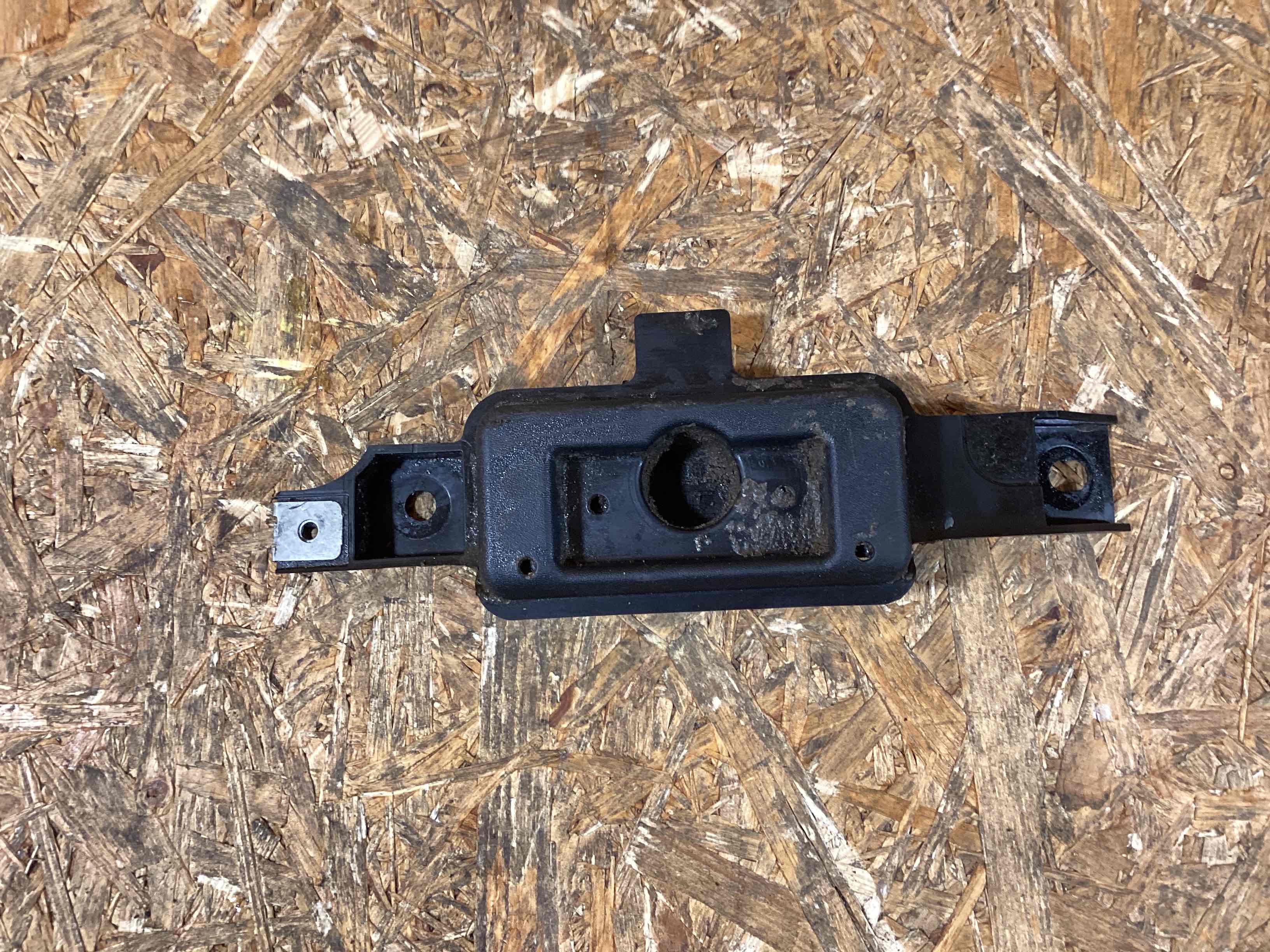 Крепление, кронштейн Porsche Macan 130226-114