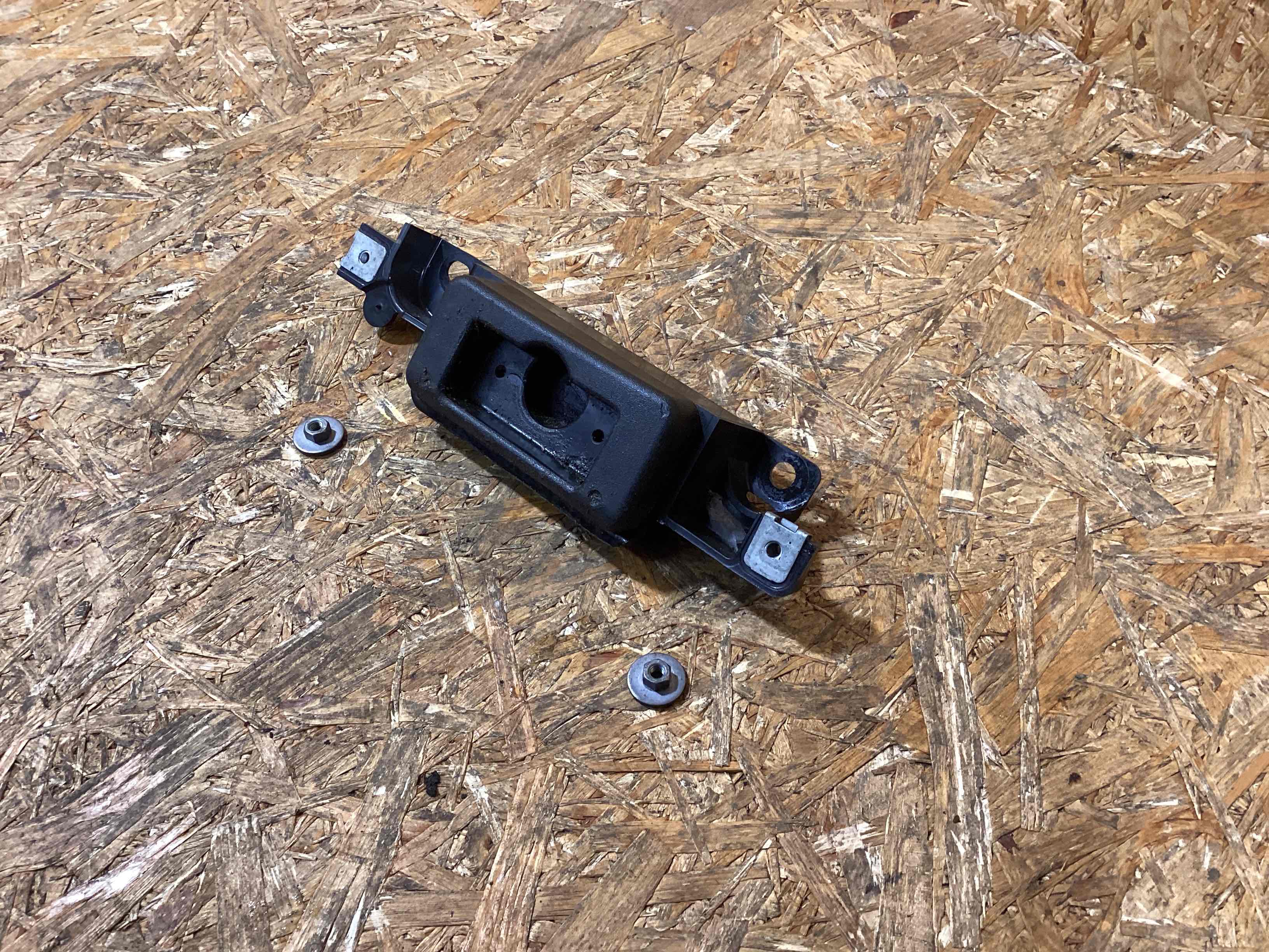 Крепление, кронштейн Porsche Macan 130226-119