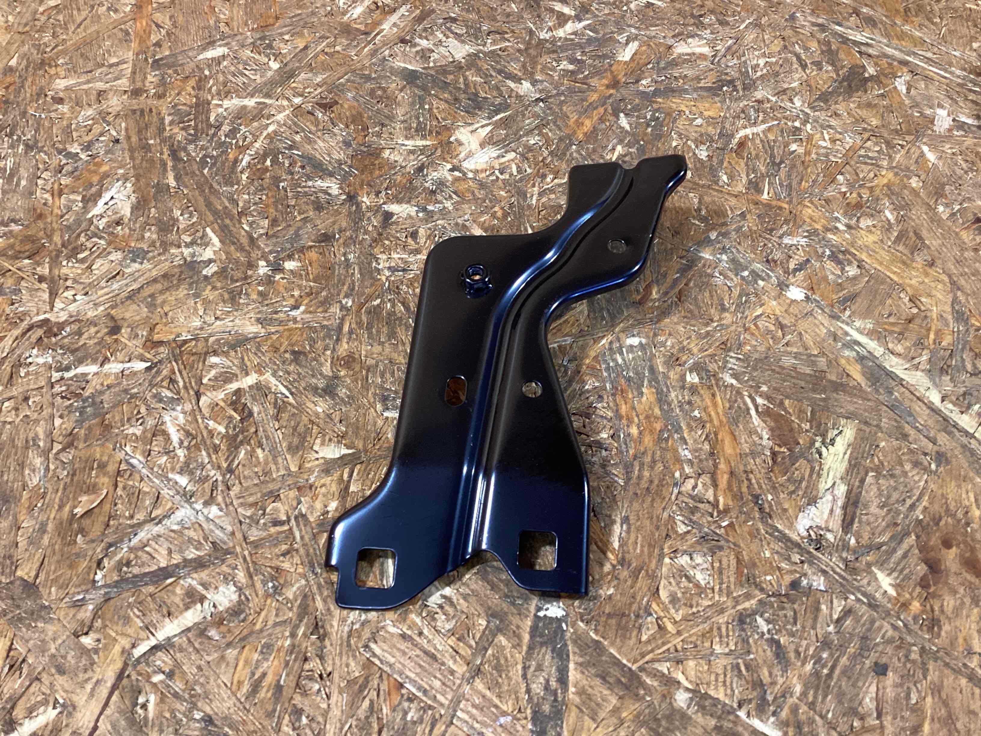 Крепление, кронштейн Porsche Macan 130326-115