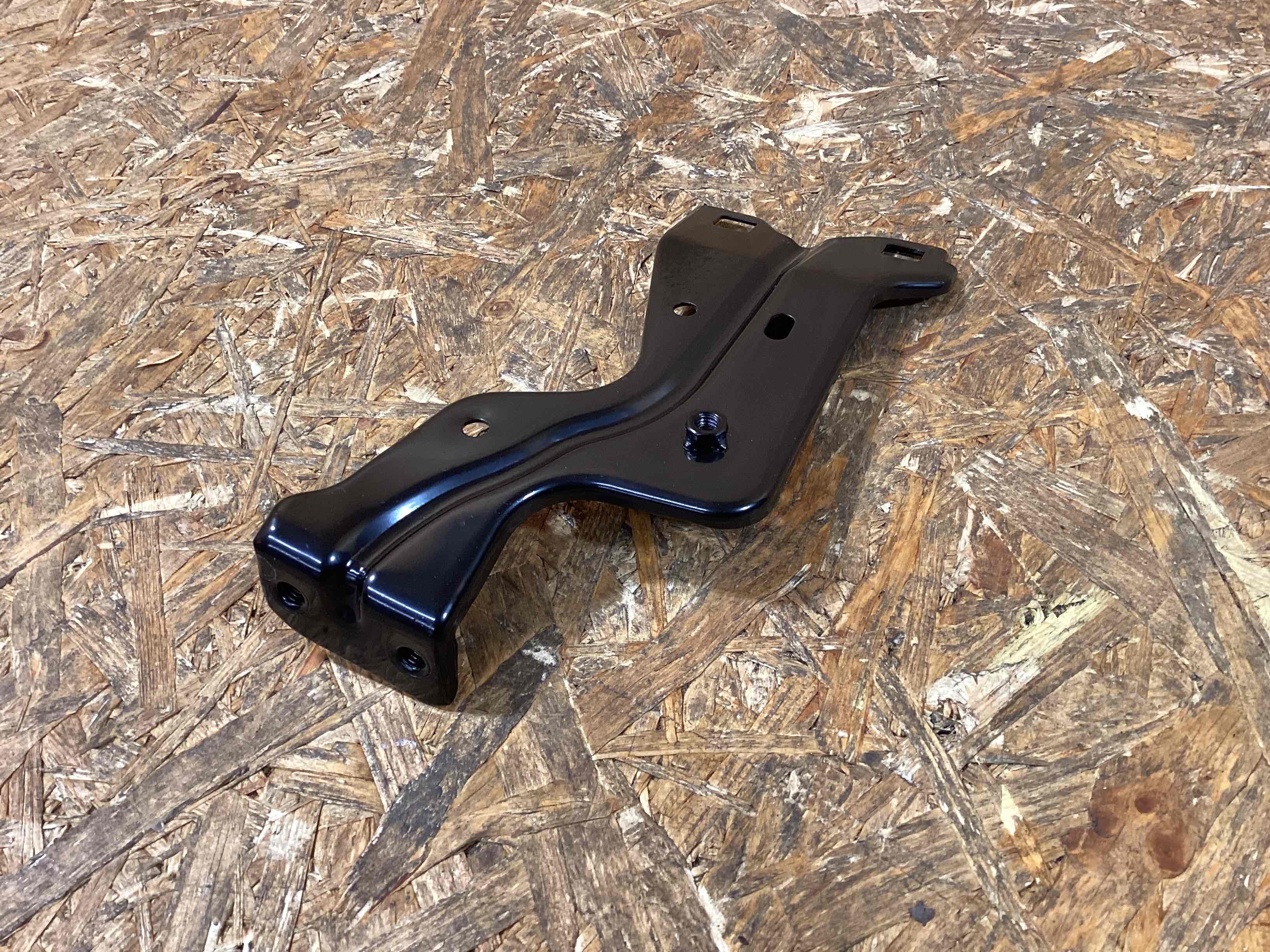 Крепление, кронштейн Porsche Macan 130326-116