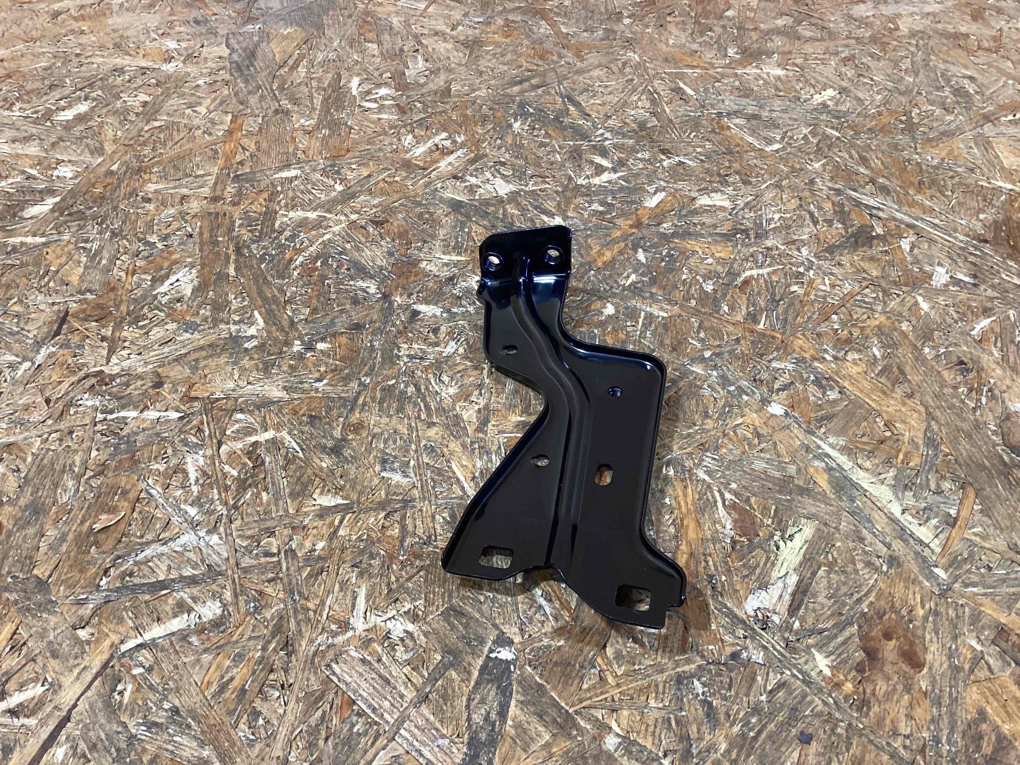 Крепление, кронштейн Porsche Macan 130326-116