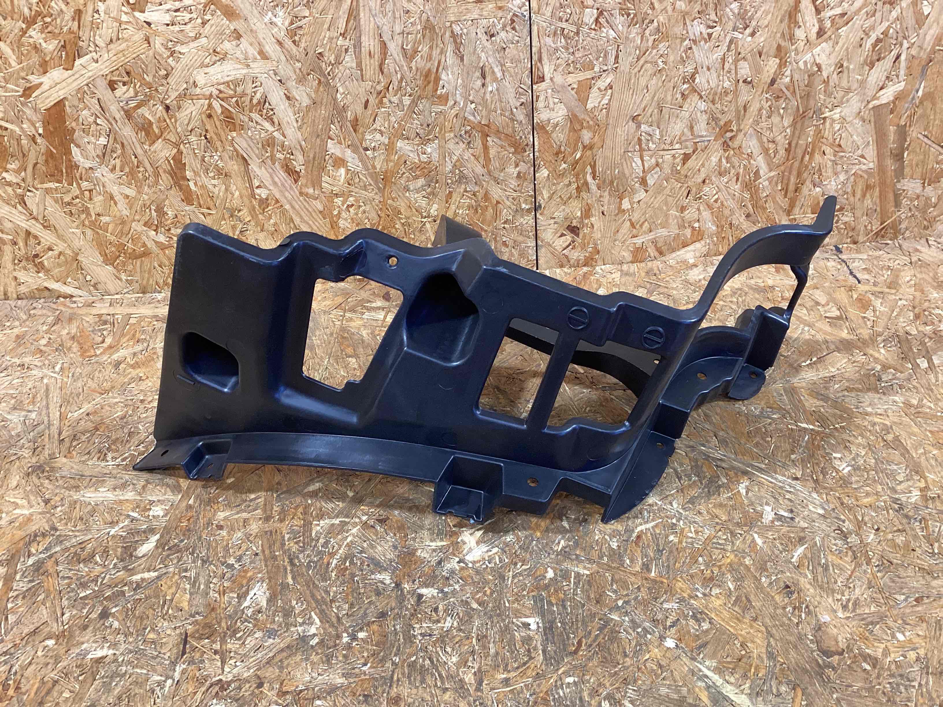 Крепление бампера Porsche Taycan 130326-119