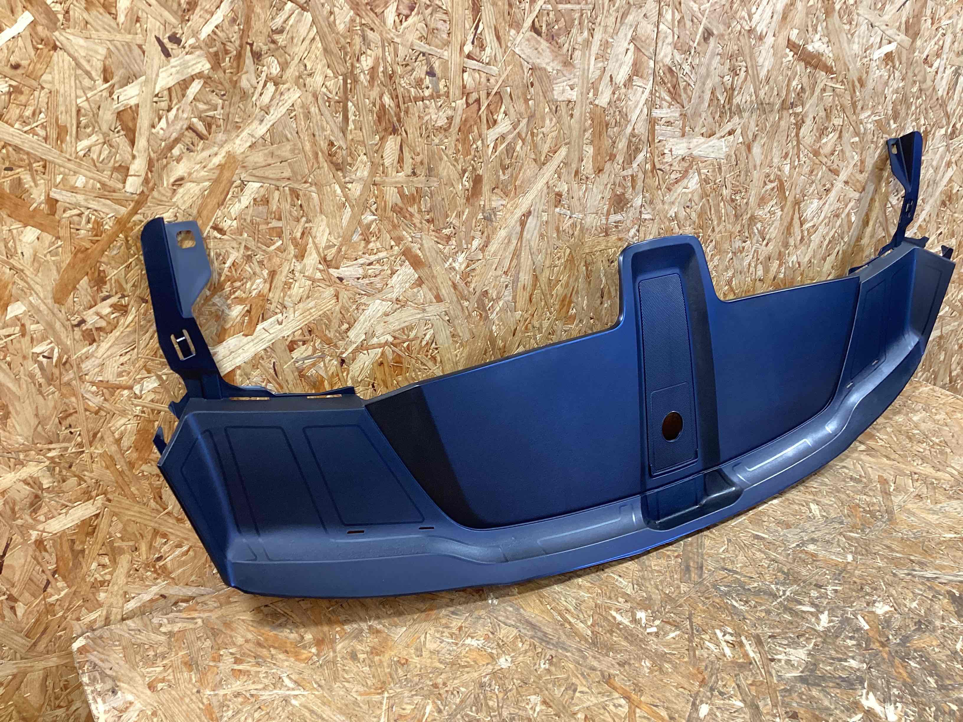 Пластик моторного отсека Porsche Cayenne 130326-123