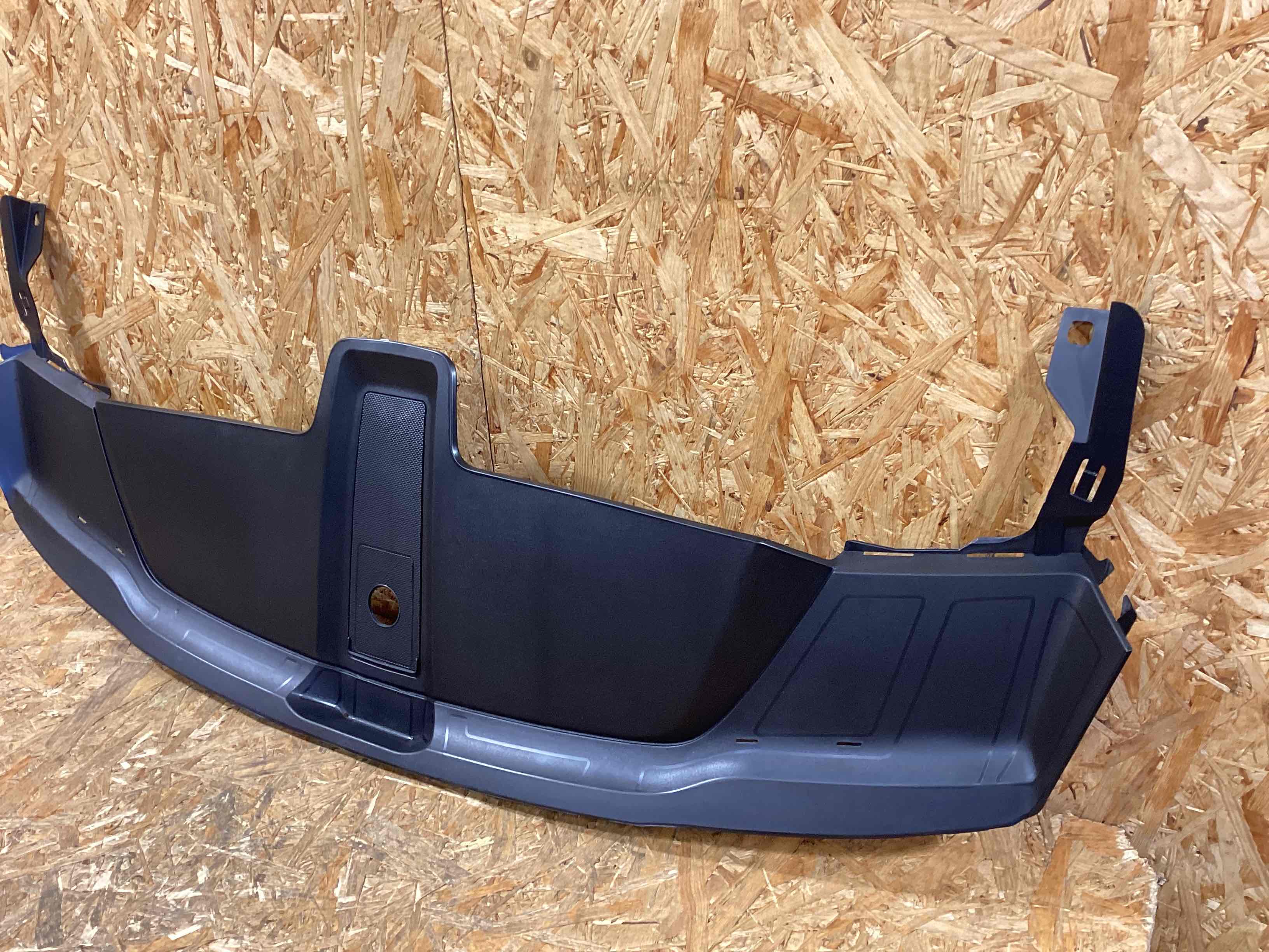 Пластик моторного отсека Porsche Cayenne 130326-124