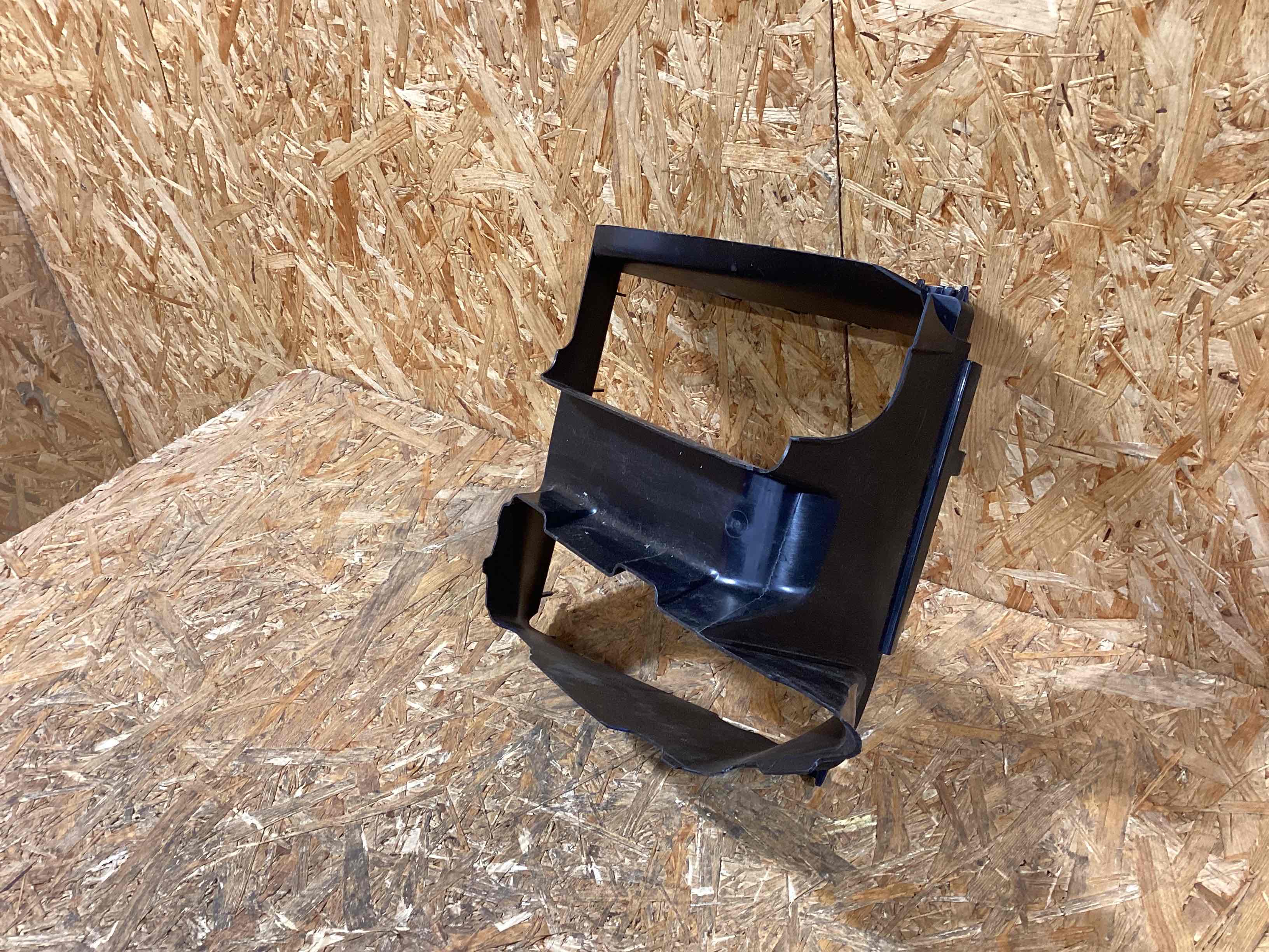 Воздуховод Porsche Cayenne 130326-126