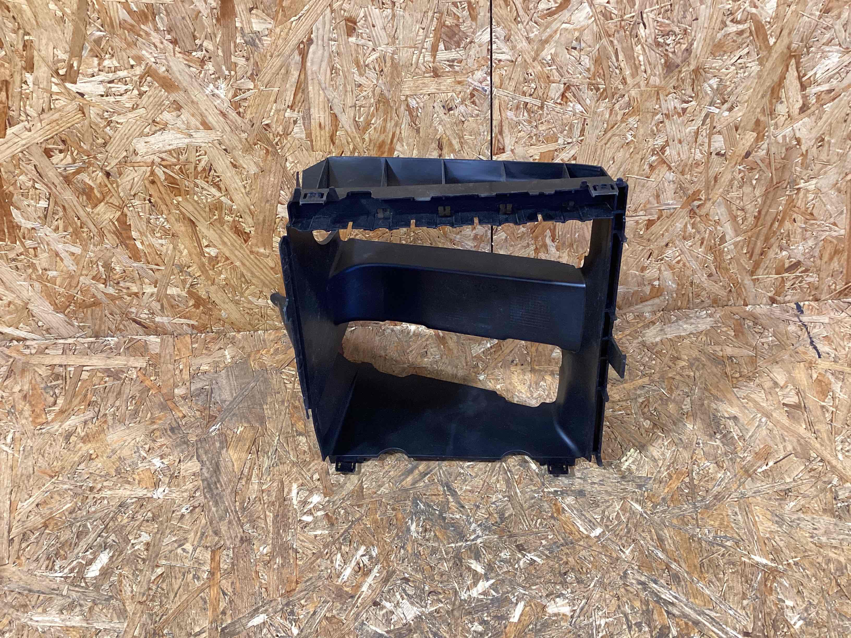 Воздуховод Porsche Cayenne 130326-126