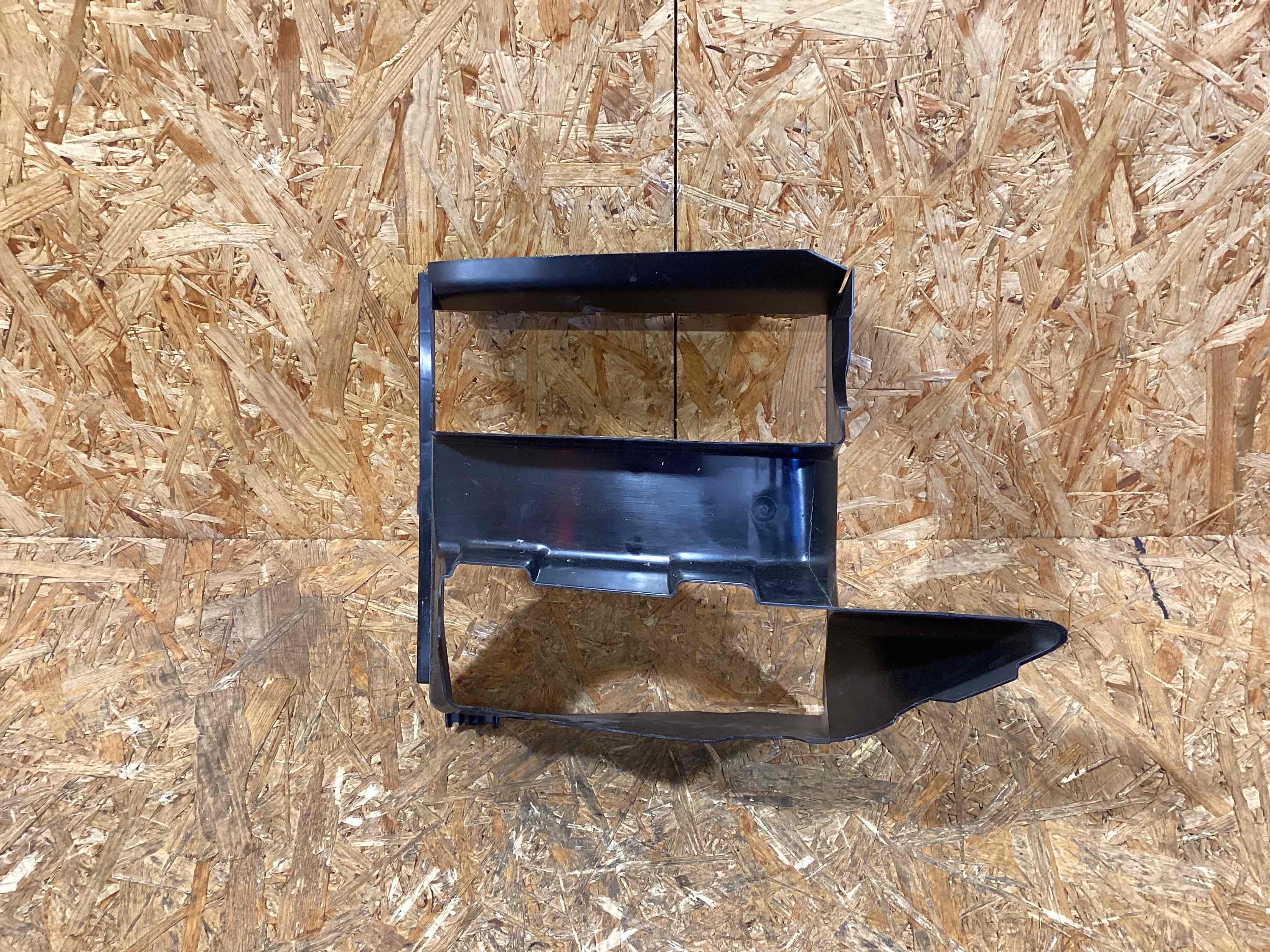 Воздуховод Porsche Cayenne 130326-126