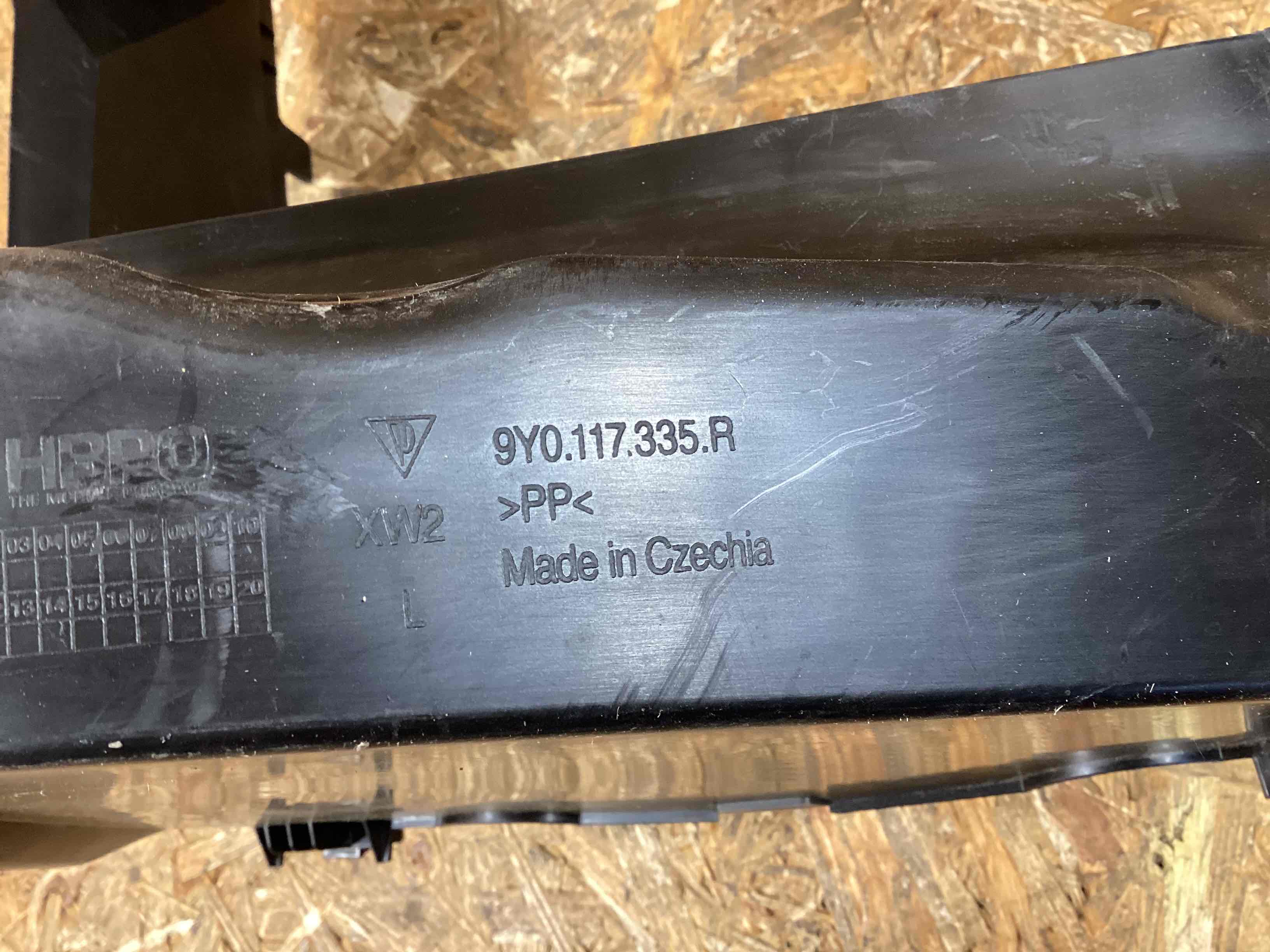 Воздуховод Porsche Cayenne 130326-127