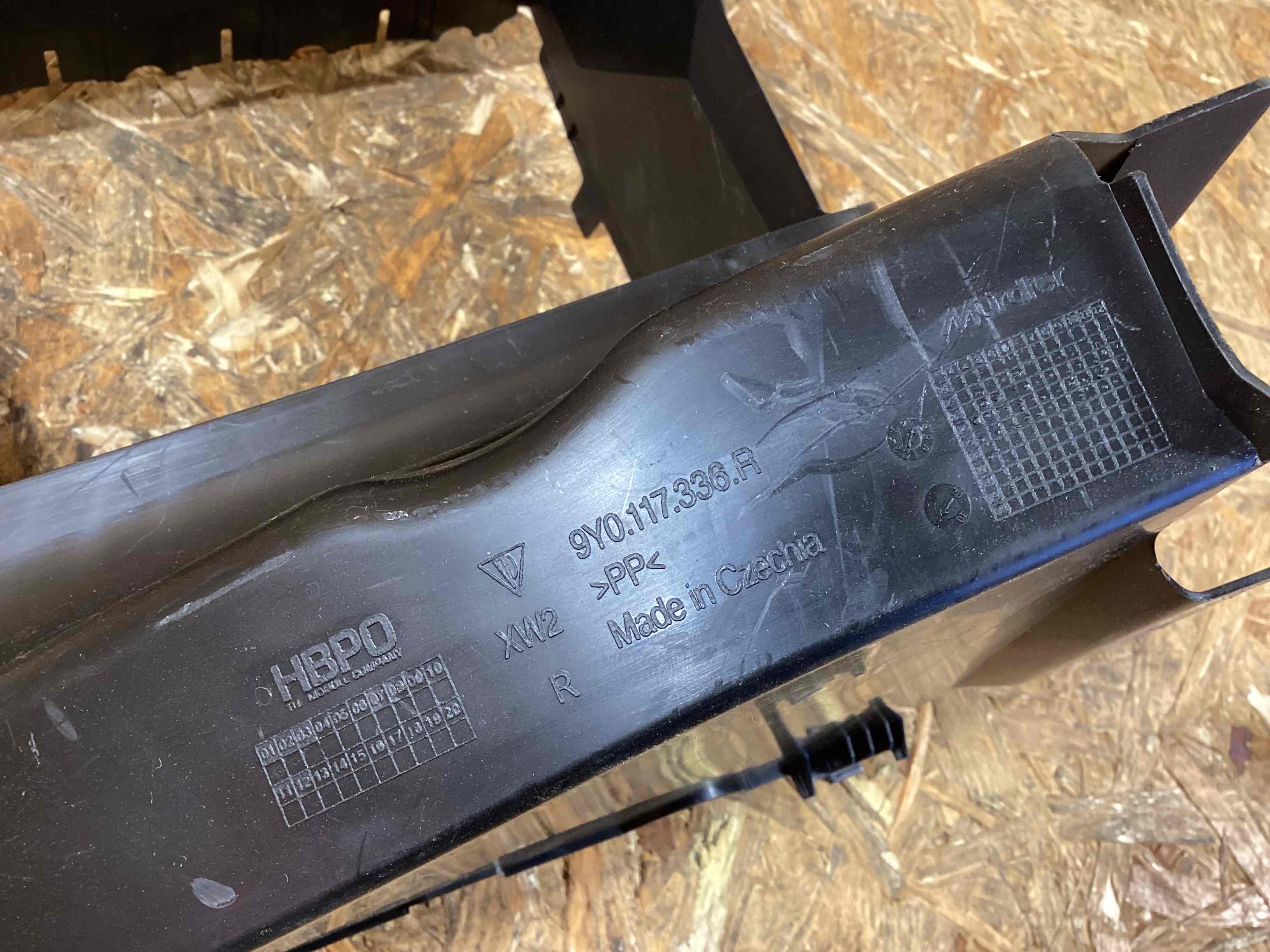 Воздуховод Porsche Cayenne 130326-128