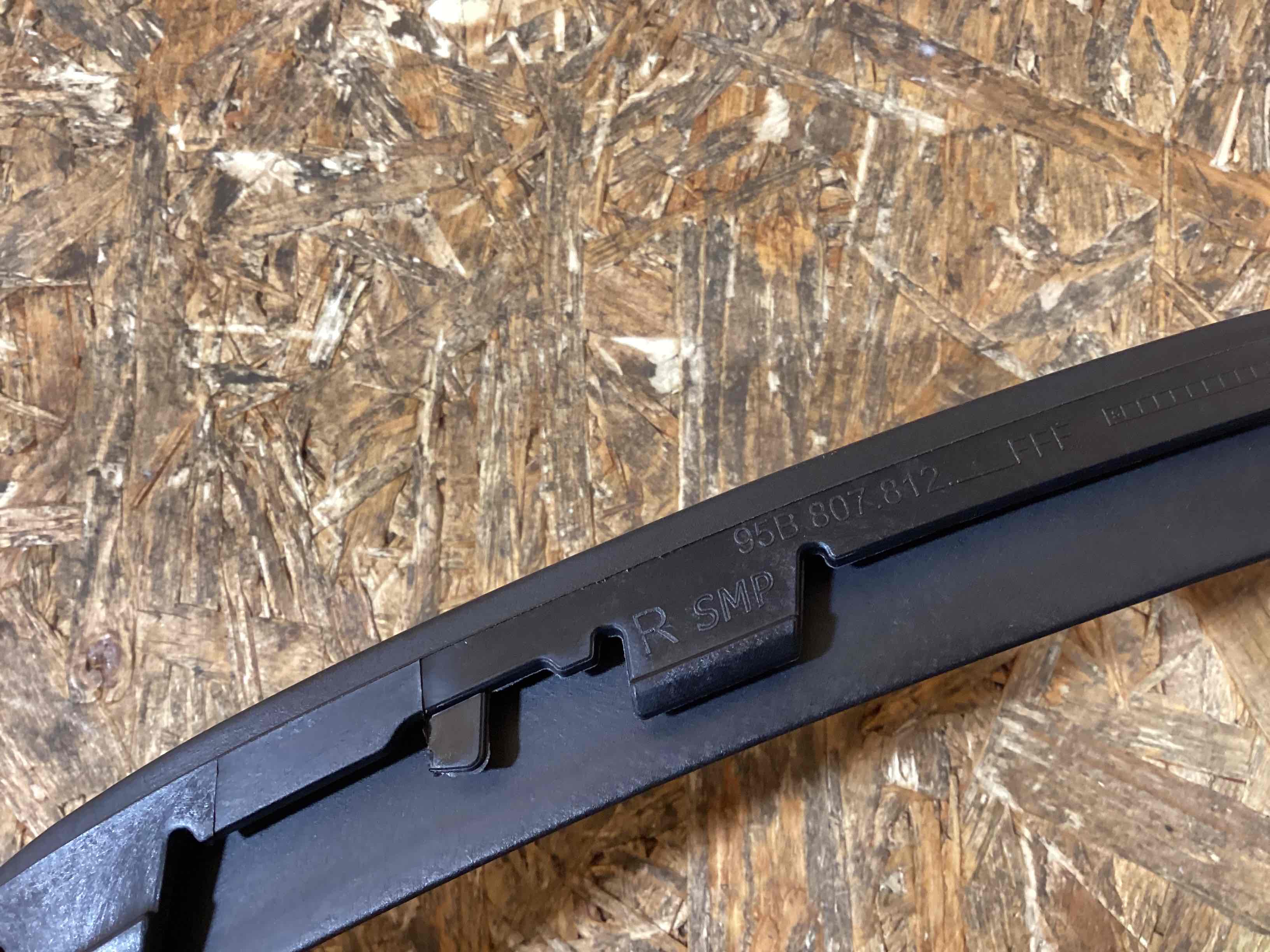 Заглушка, вставка (решетка) в бампер Porsche Macan 130326-137