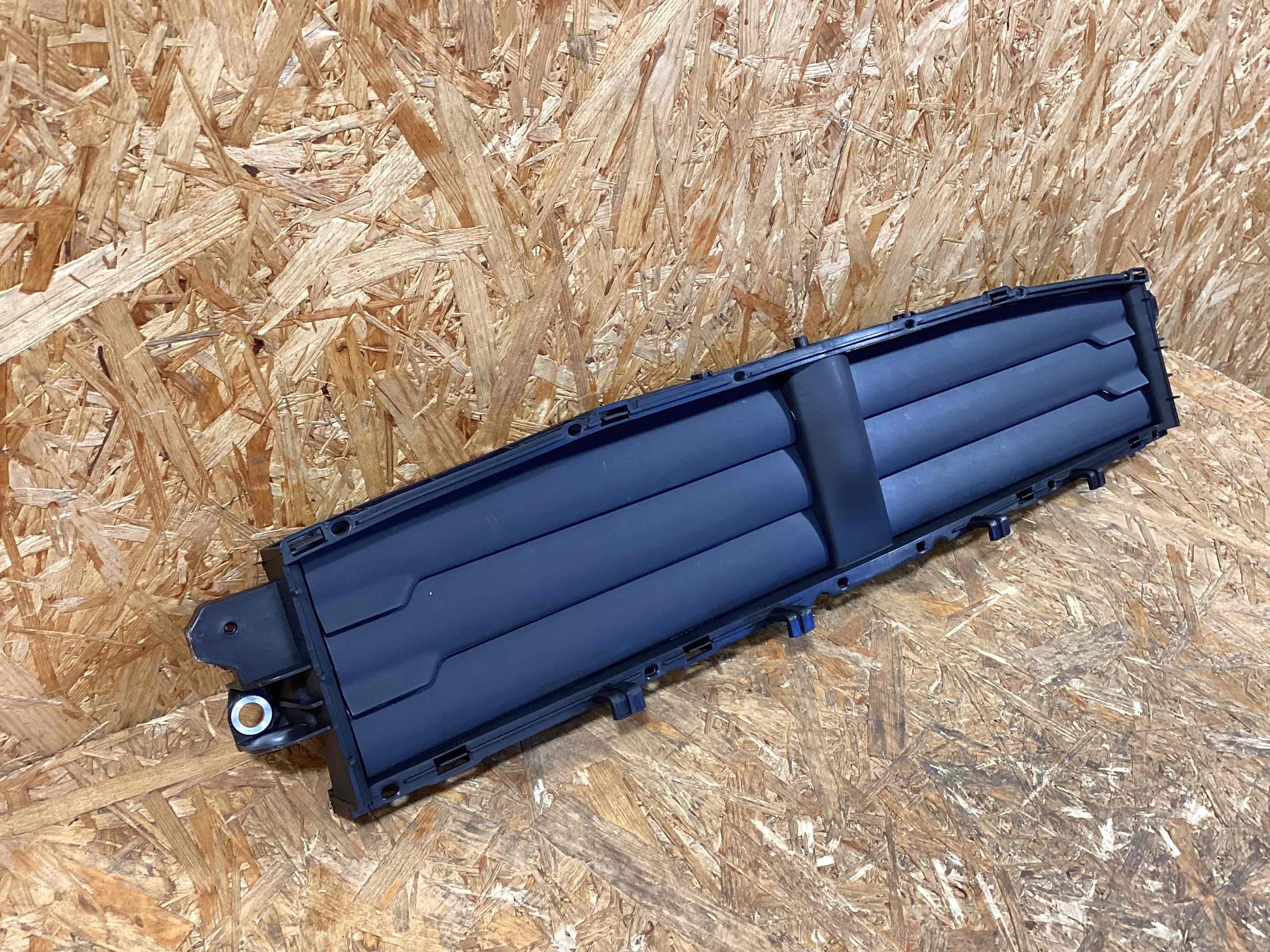 Жалюзи радиатора Porsche Macan 130326-142