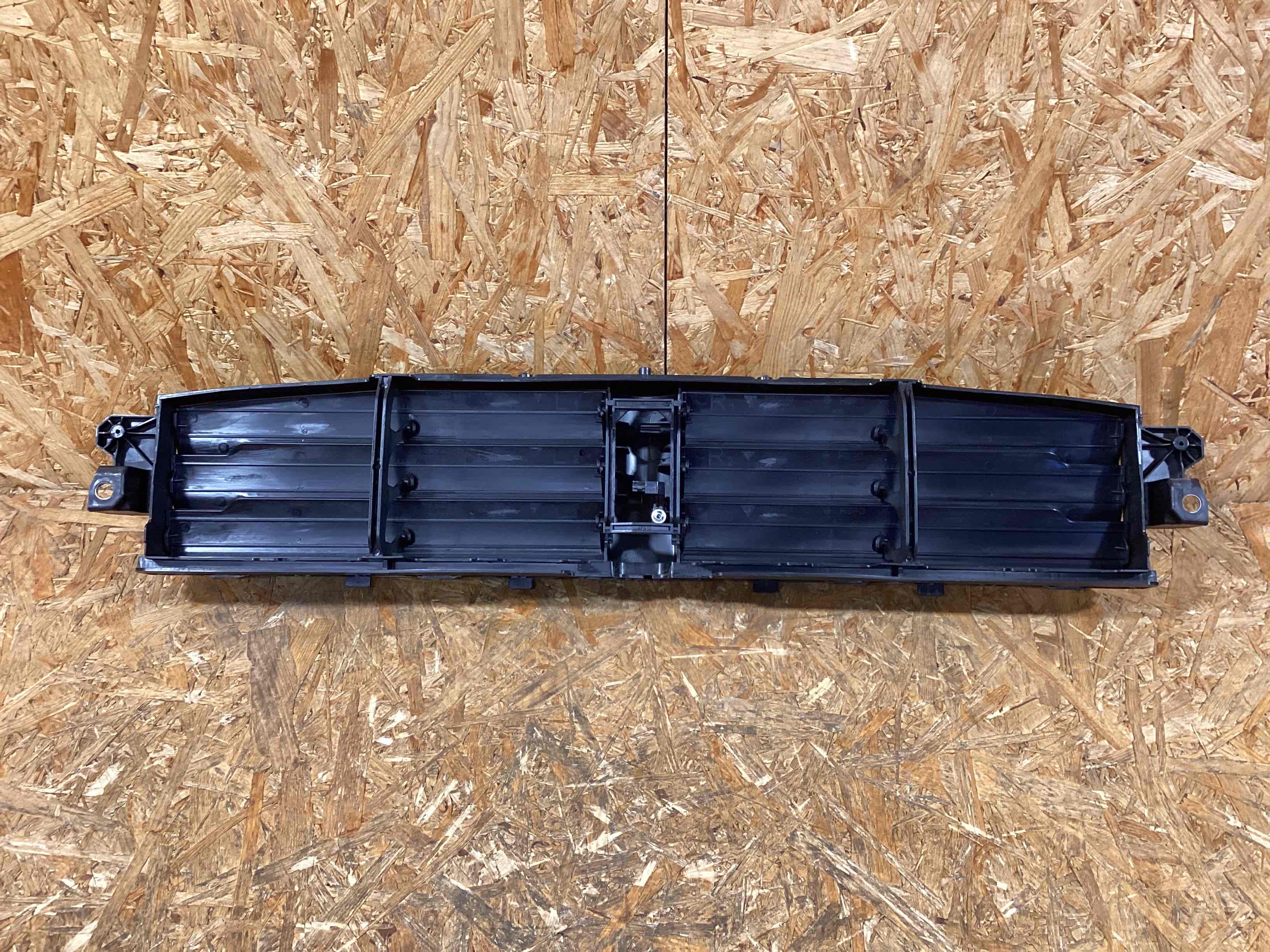 Жалюзи радиатора Porsche Macan 130326-142