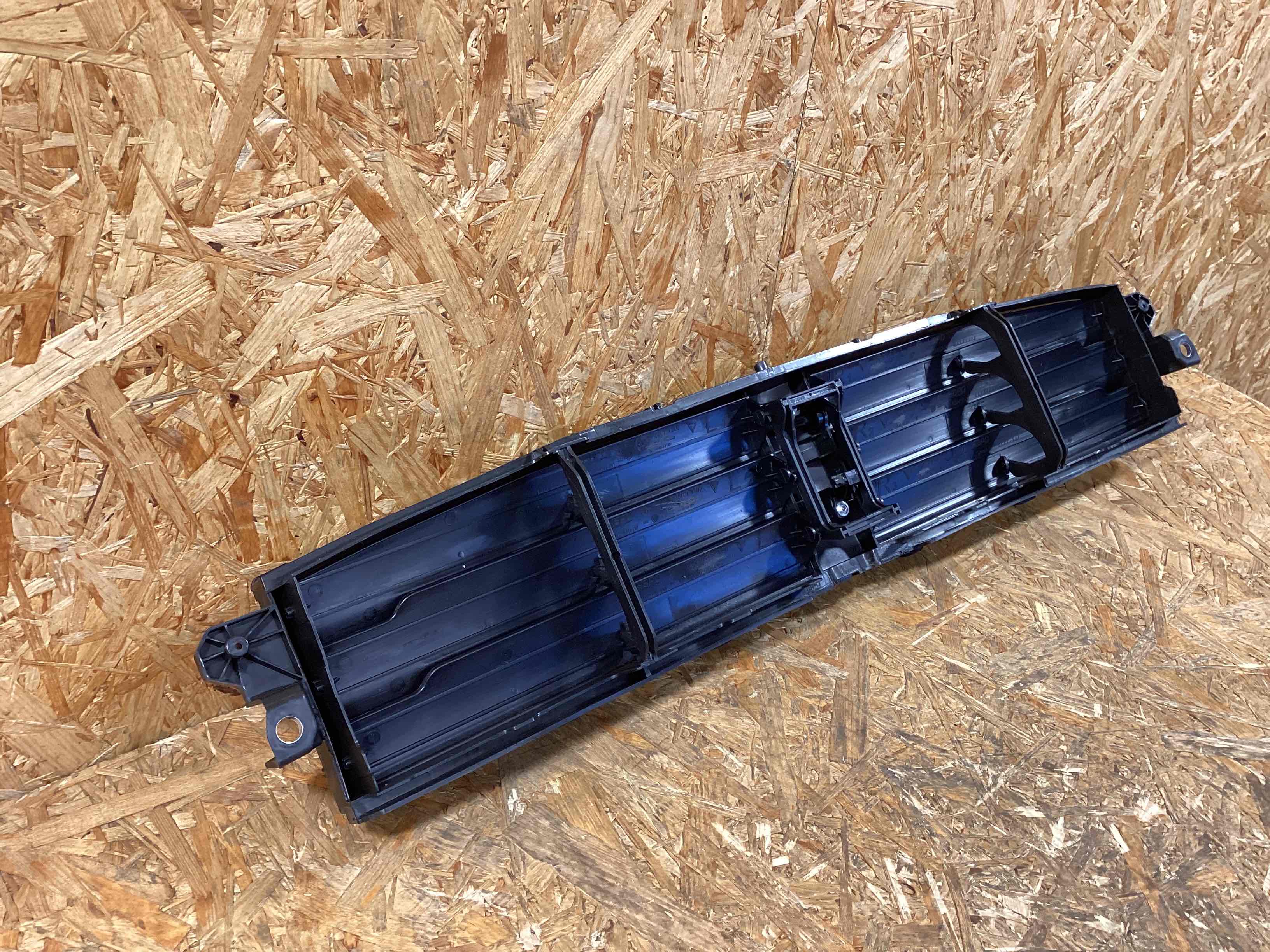 Жалюзи радиатора Porsche Macan 130326-142