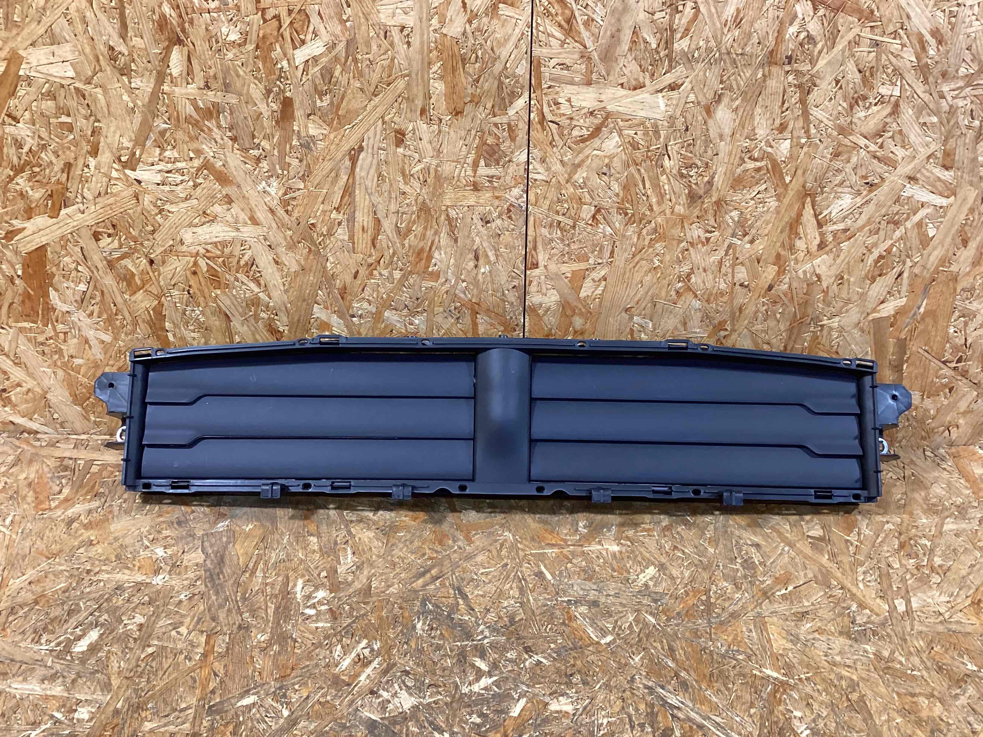 Жалюзи радиатора Porsche Macan 130326-143