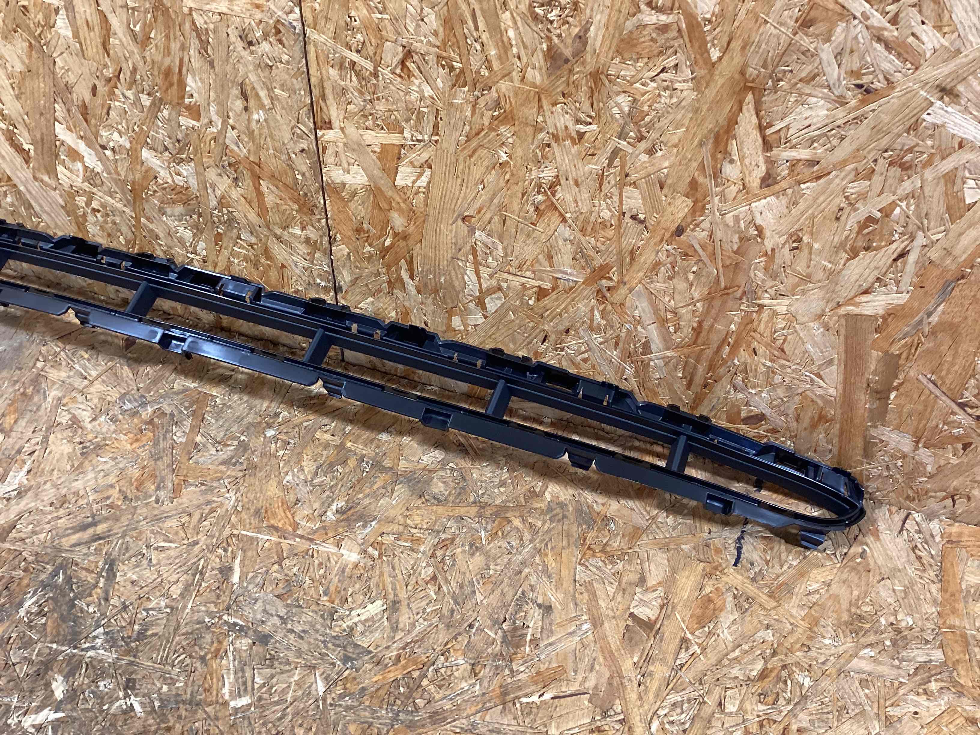 Заглушка, вставка (решетка) в бампер Porsche Macan 130326-144