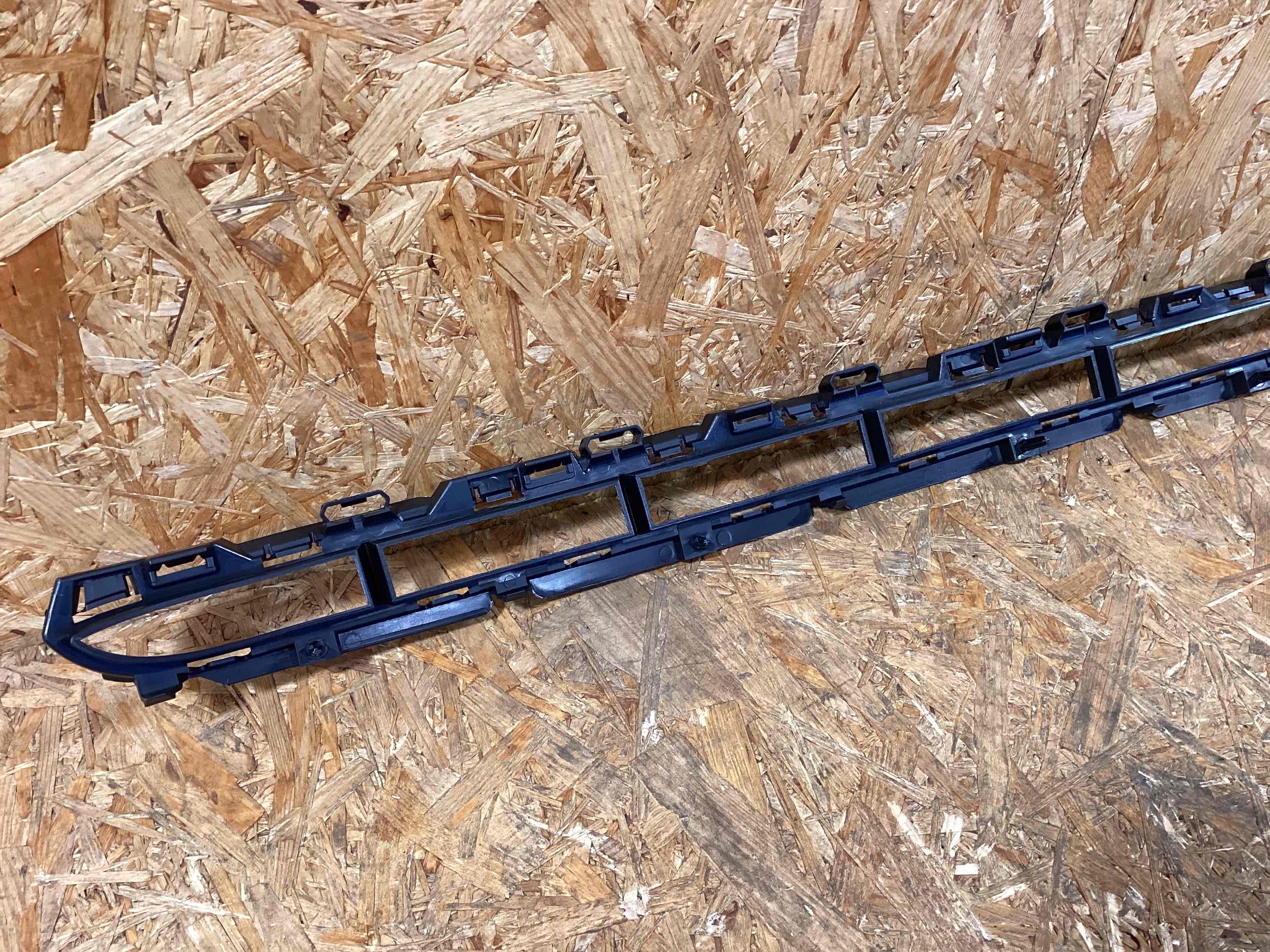 Заглушка, вставка (решетка) в бампер Porsche Macan 130326-144