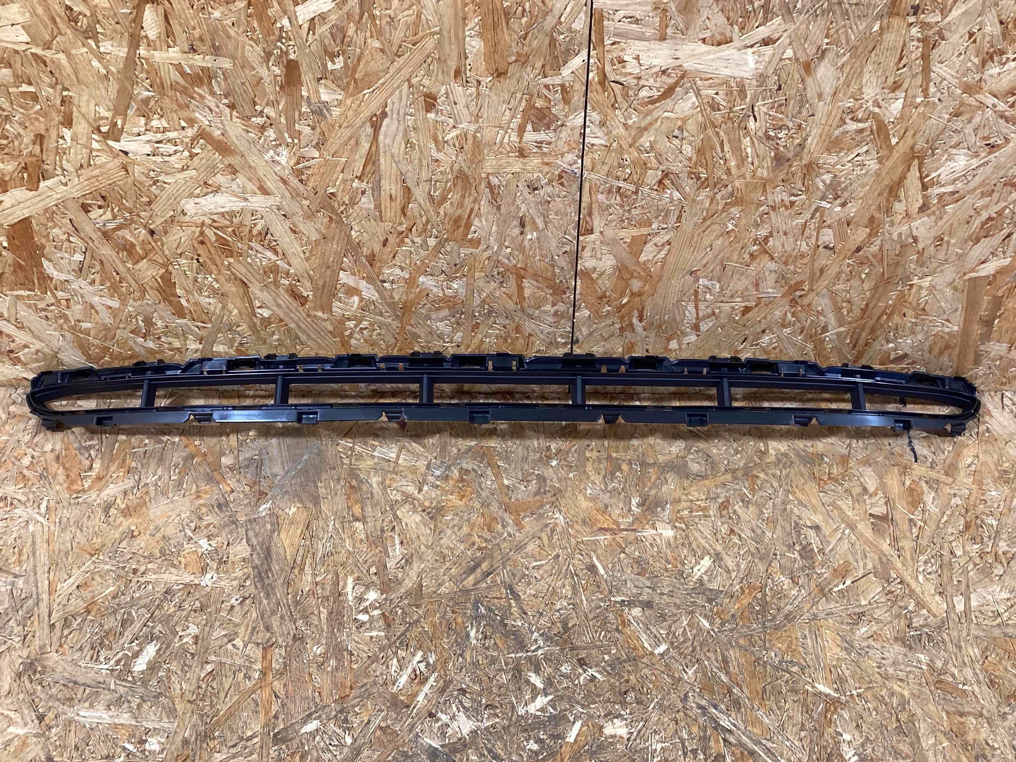 Заглушка, вставка (решетка) в бампер Porsche Macan 130326-144