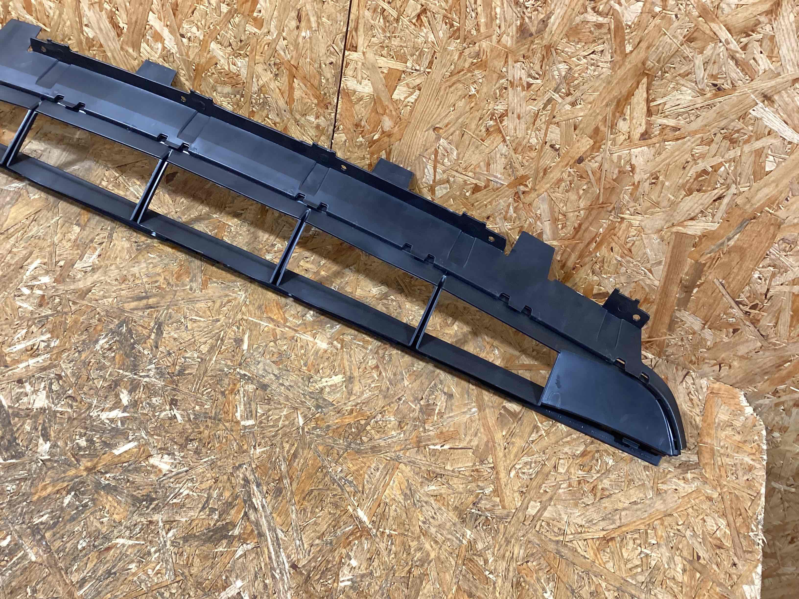 Заглушка, вставка (решетка) в бампер Porsche Cayenne 130326-146