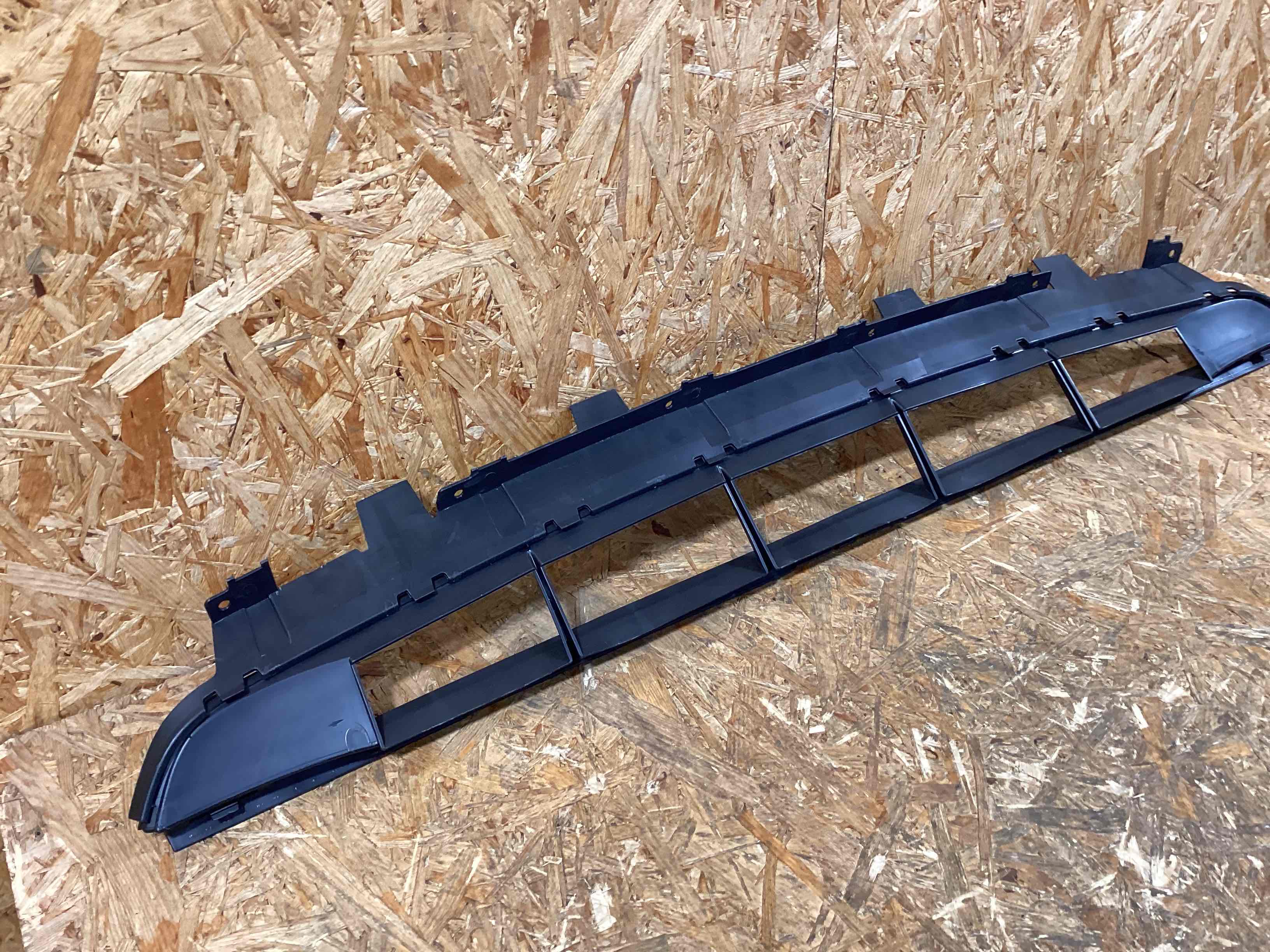 Заглушка, вставка (решетка) в бампер Porsche Cayenne 130326-147