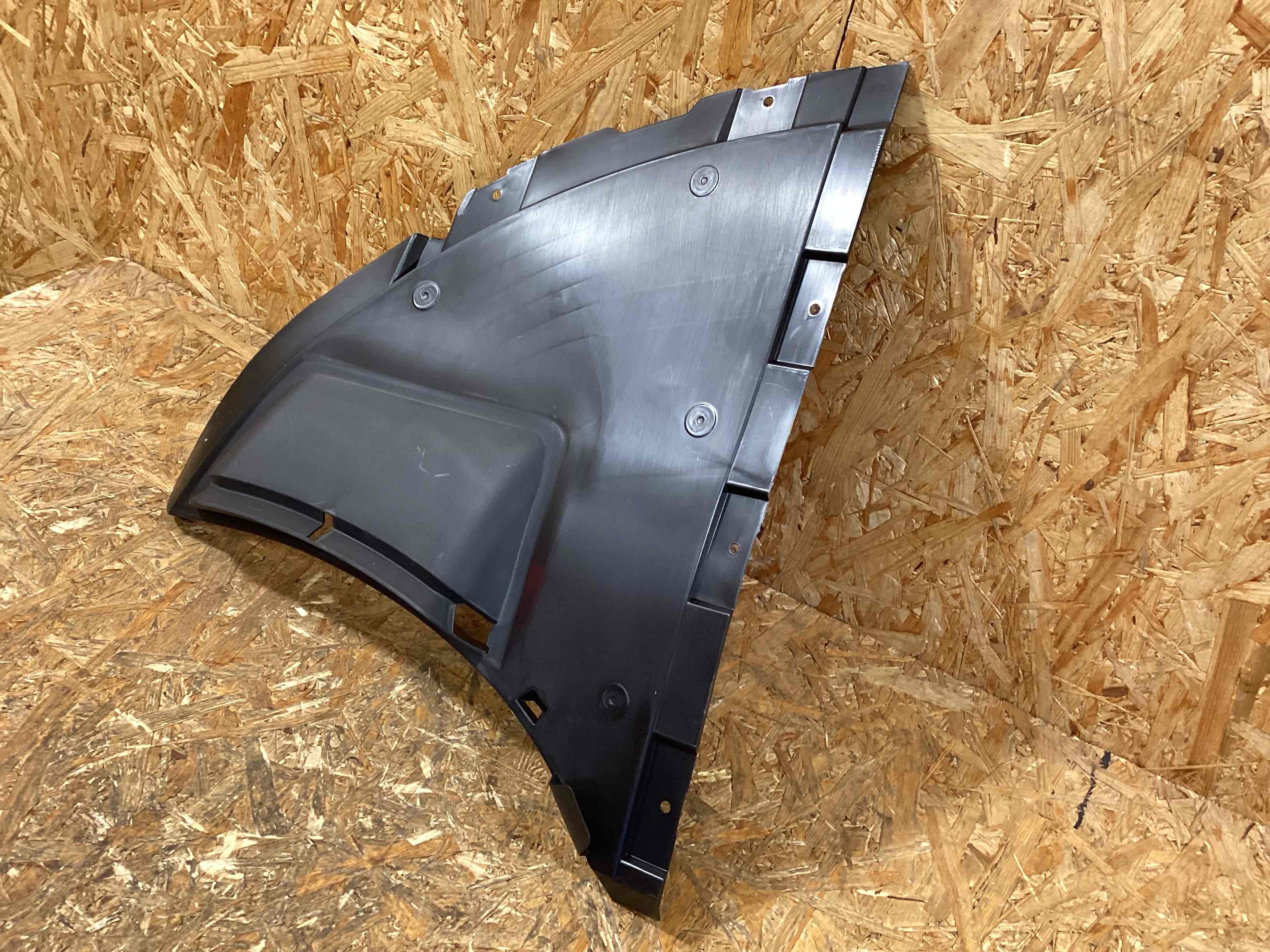 Защита арок передняя правая (подкрылок) Porsche Taycan 130326-148