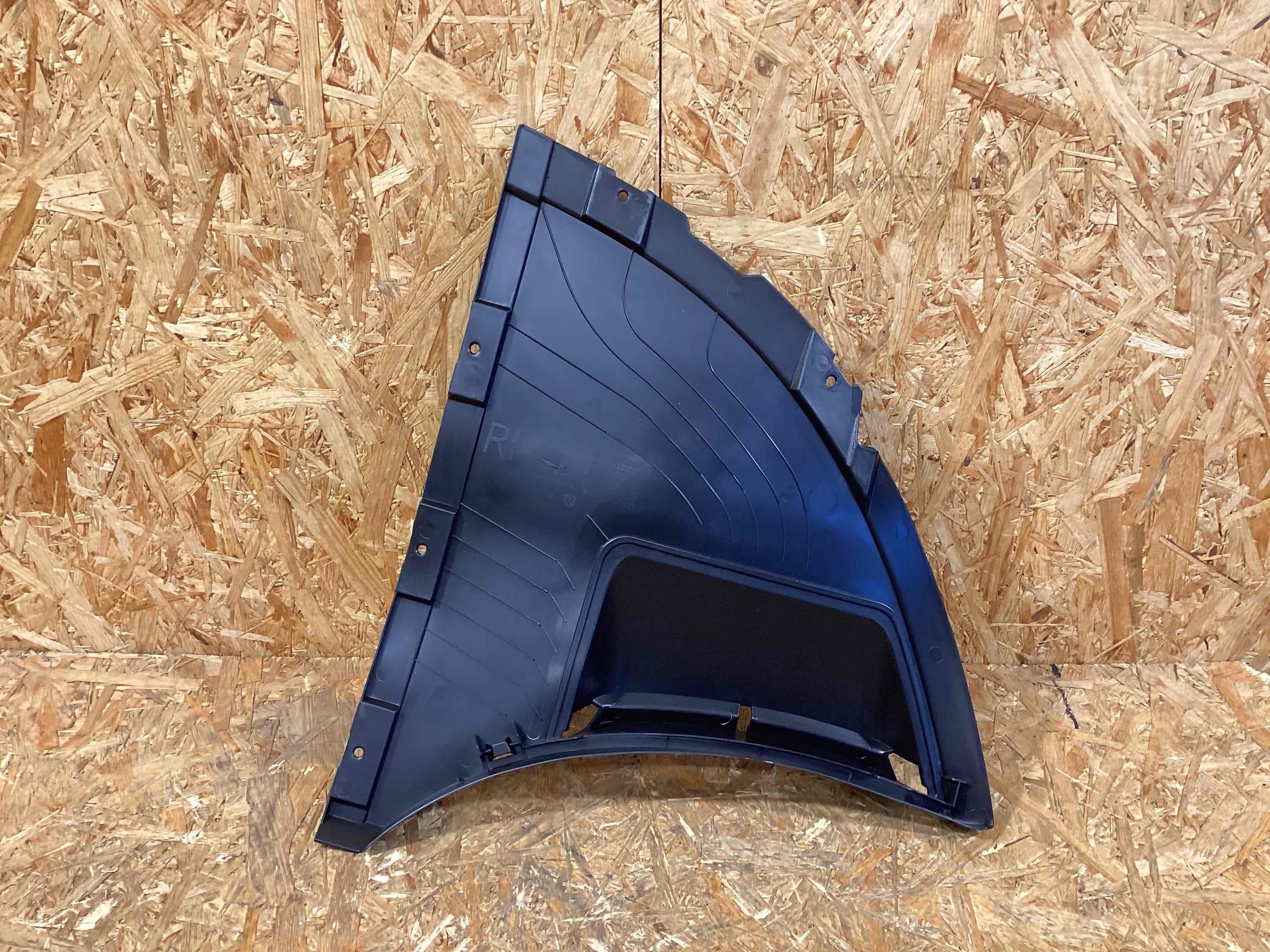 Защита арок передняя правая (подкрылок) Porsche Taycan 130326-148