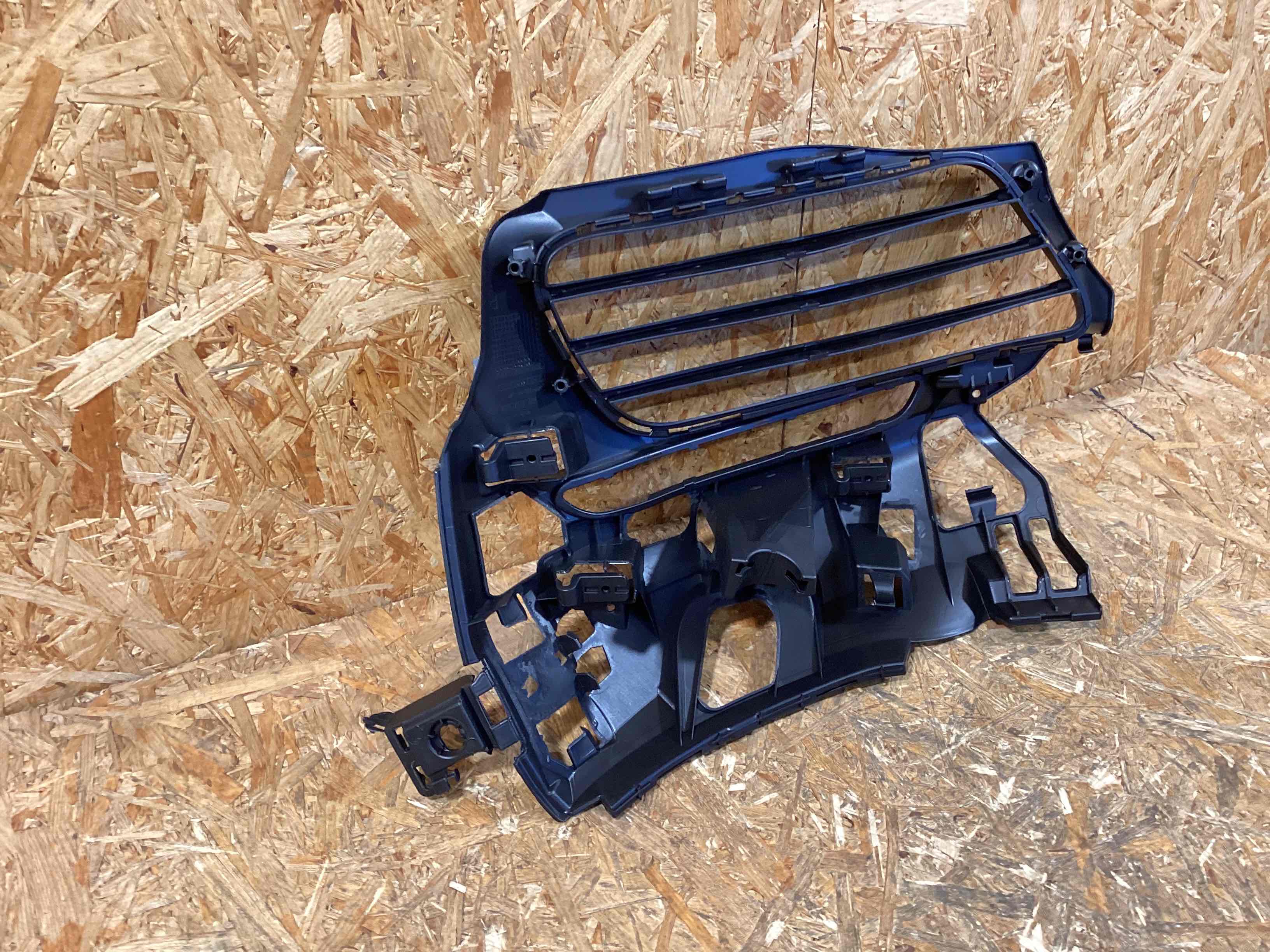 Заглушка, вставка (решетка) в бампер Porsche Boxster 718 130326-149