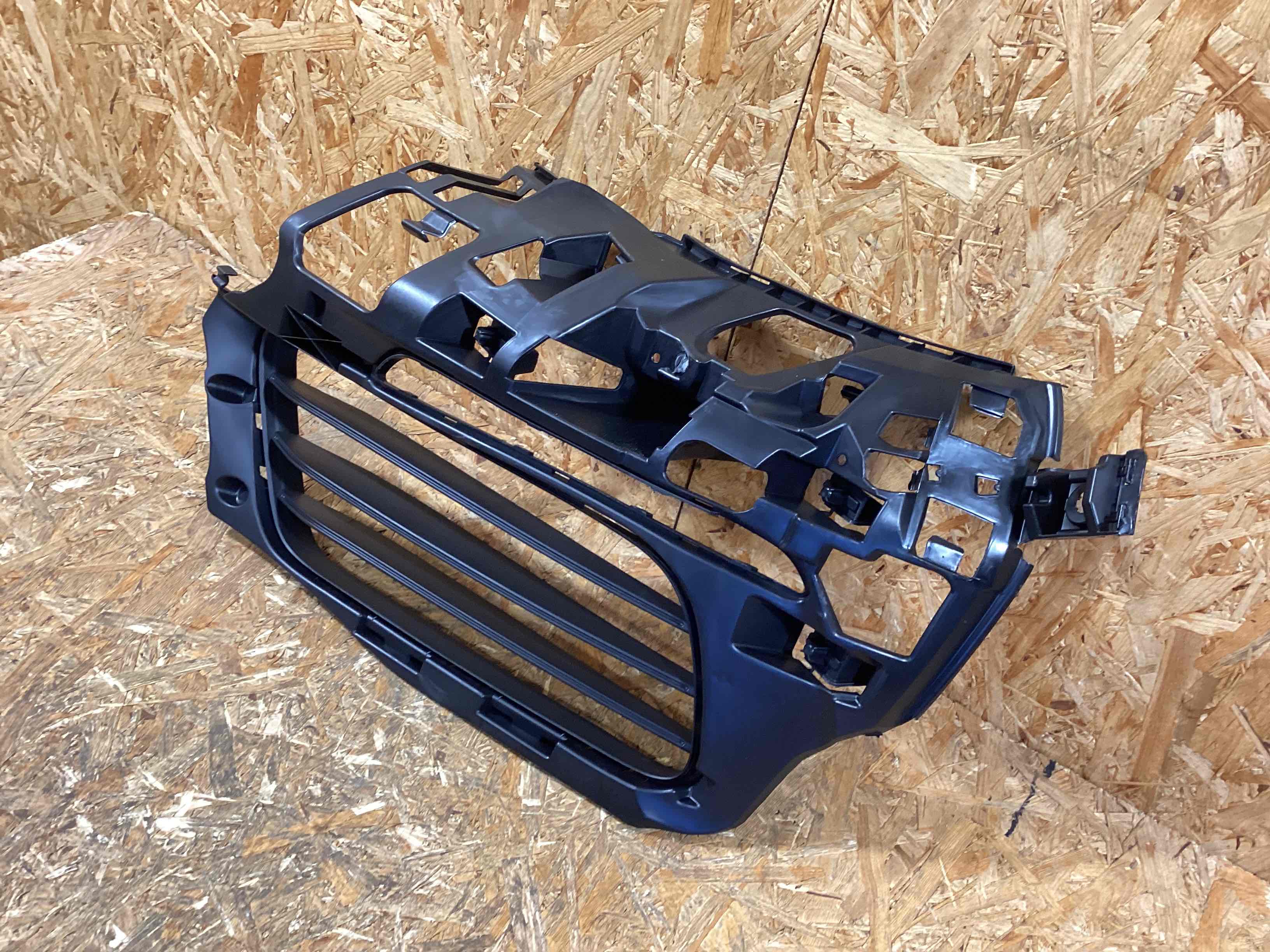 Заглушка, вставка (решетка) в бампер Porsche Boxster 718 130326-150