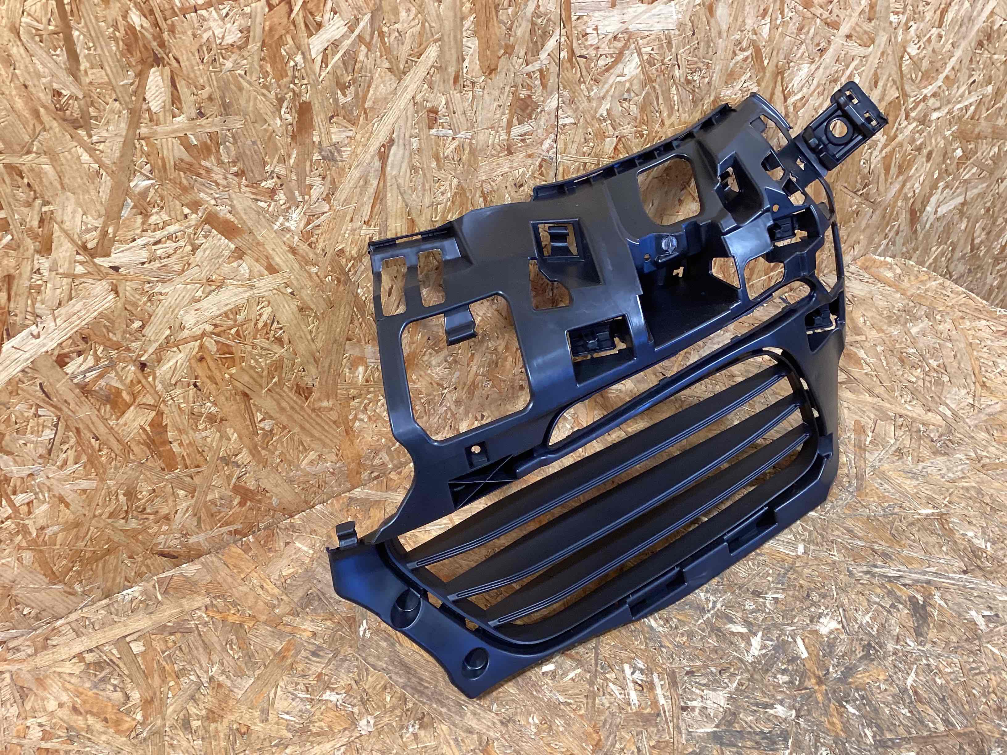 Заглушка, вставка (решетка) в бампер Porsche Boxster 718 130326-150