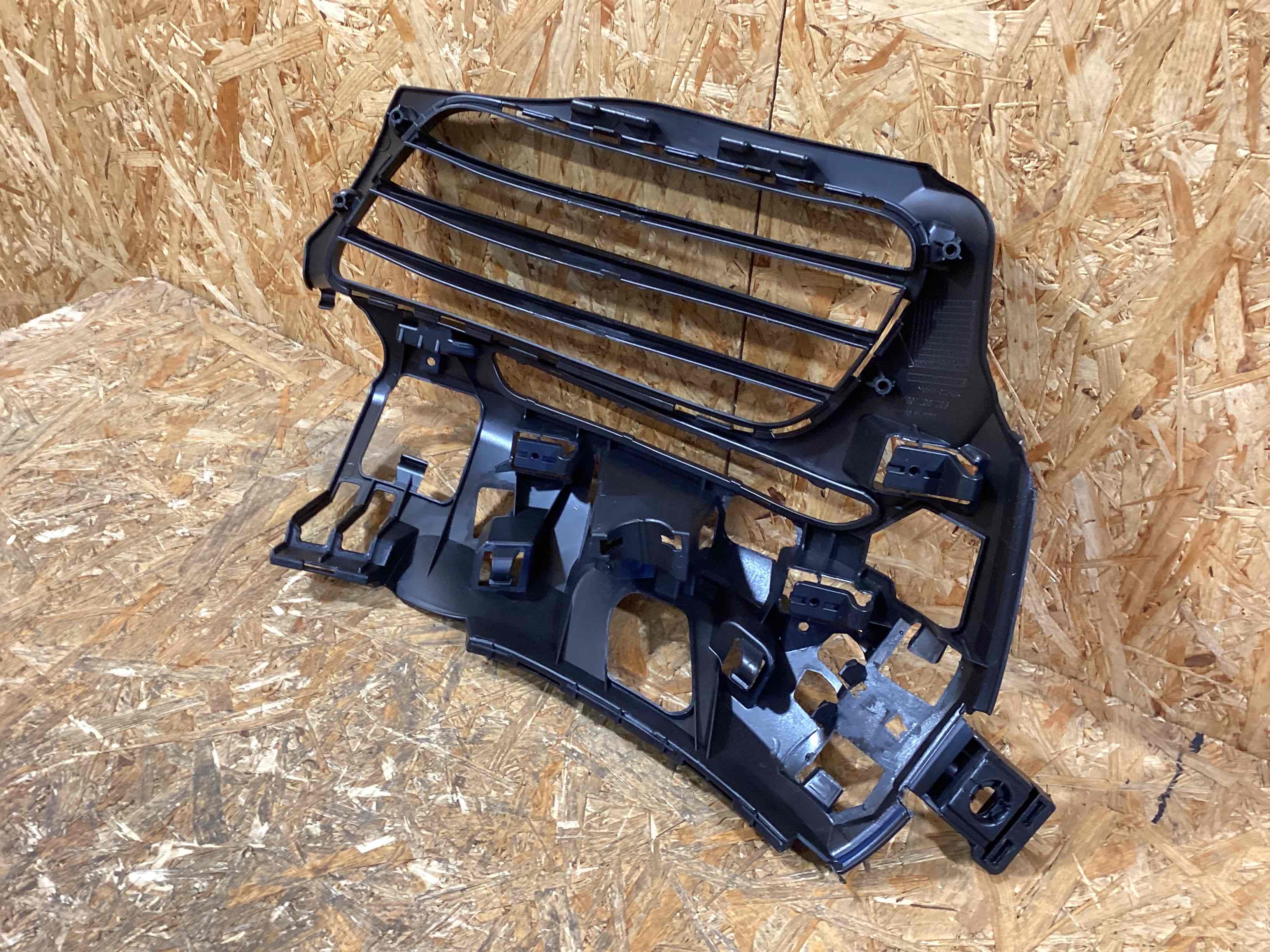 Заглушка, вставка (решетка) в бампер Porsche Boxster 718 130326-150