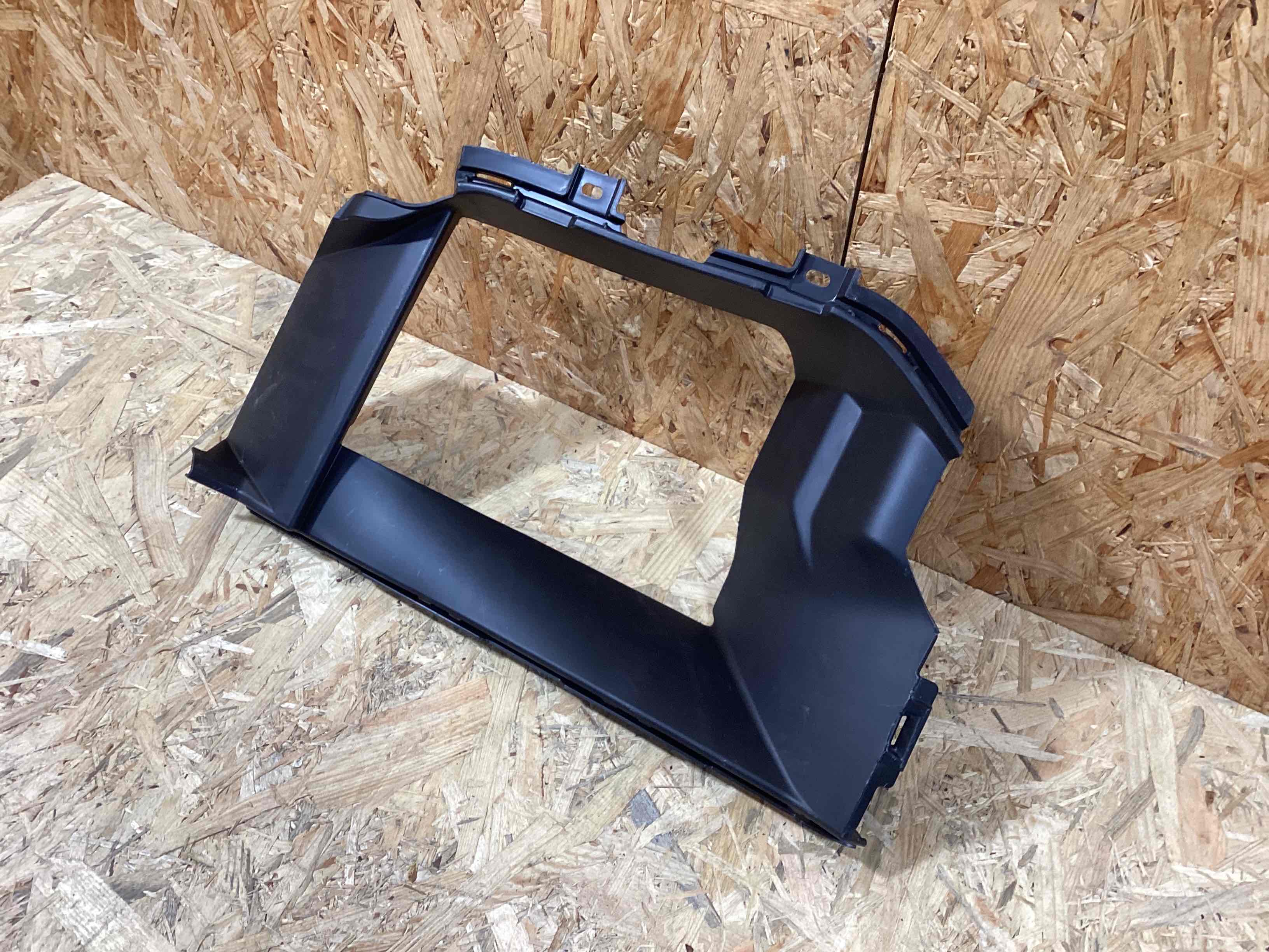 Воздуховод Porsche Cayenne 130426-105