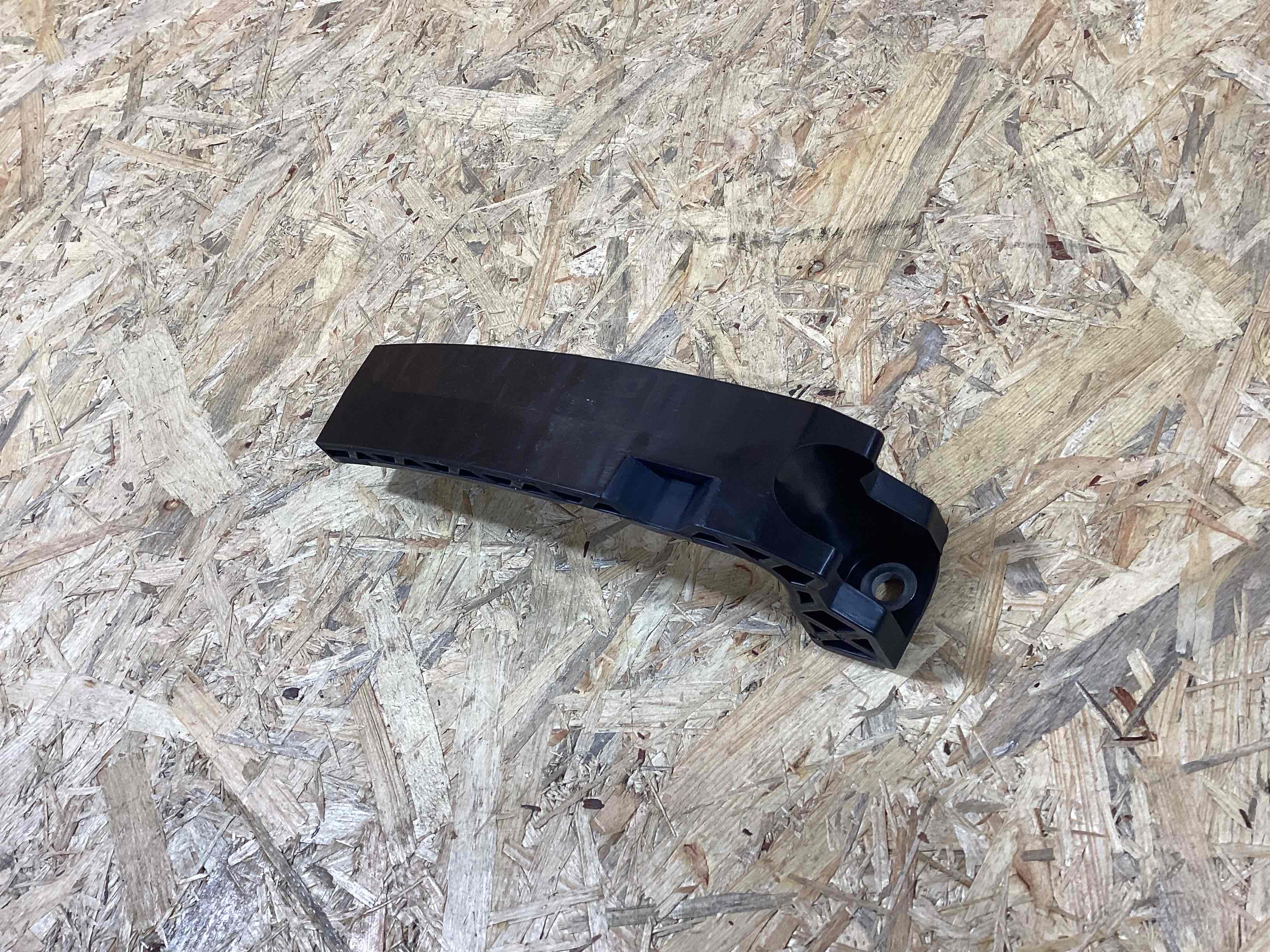 Крепление, кронштейн Porsche Cayenne 130426-106