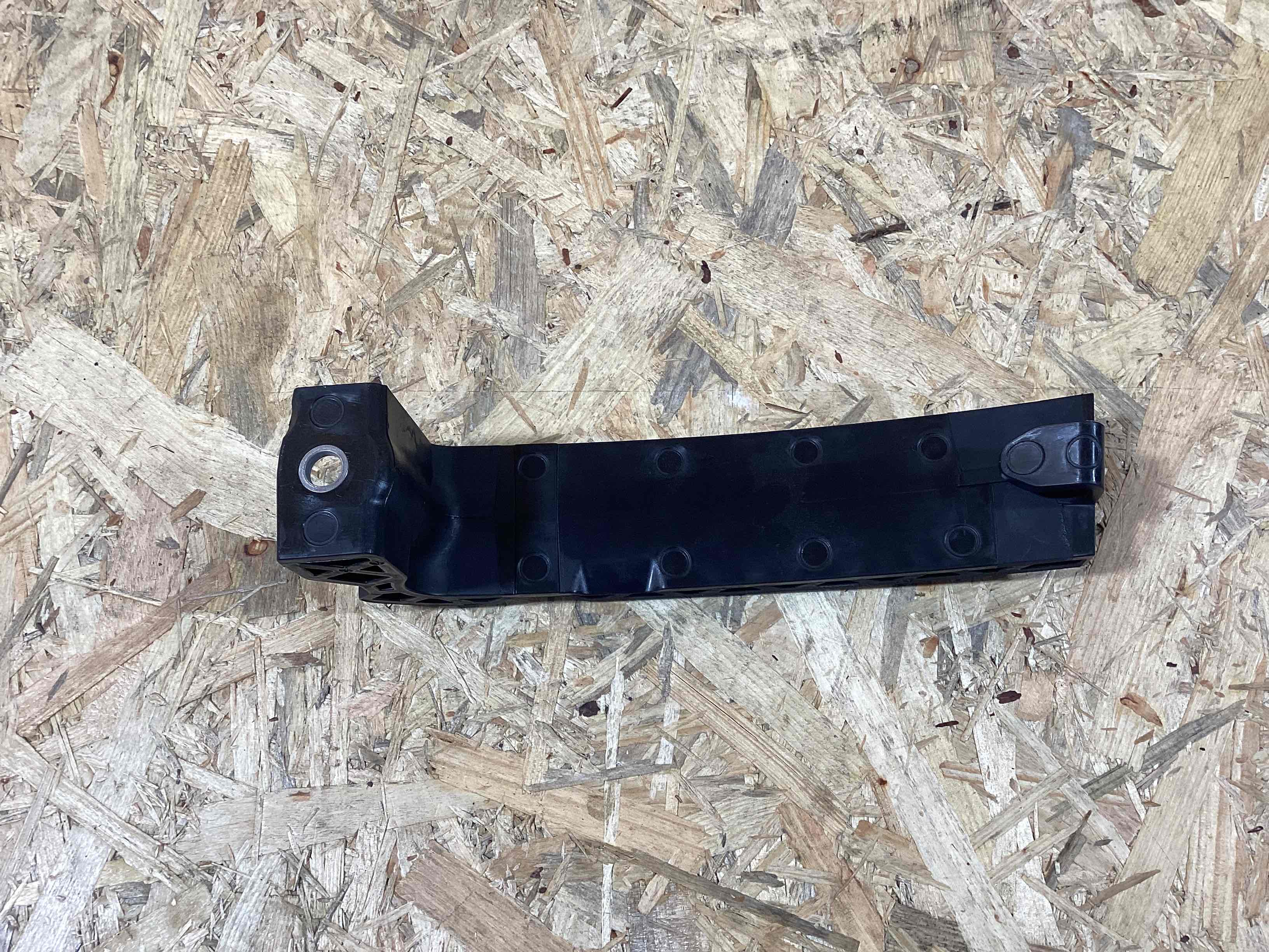 Крепление, кронштейн Porsche Cayenne 130426-106