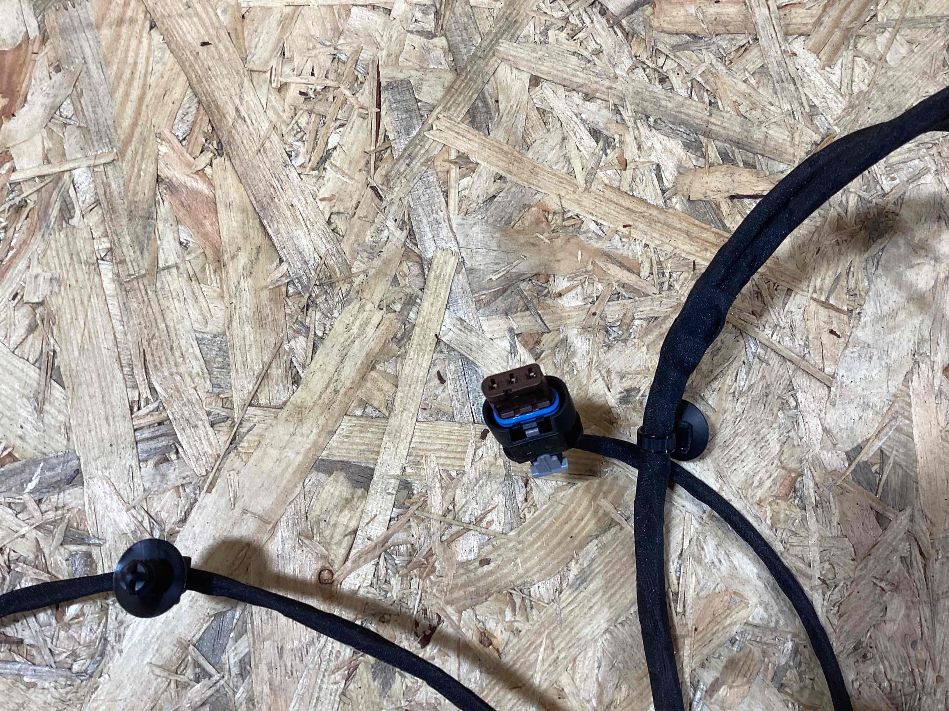 Электропроводка (коса) Porsche Macan 130426-107