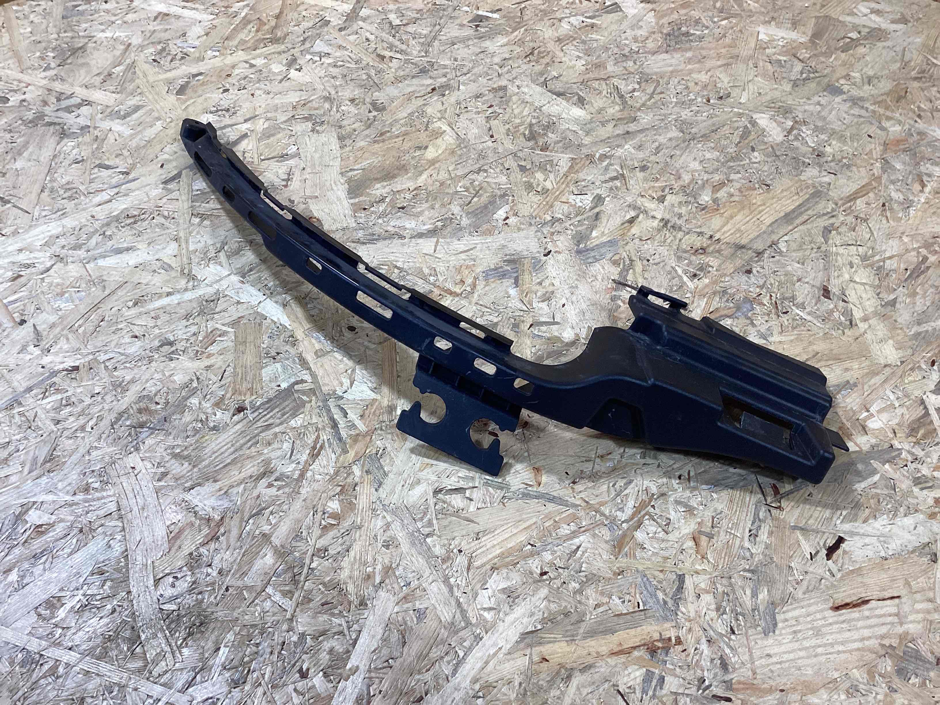 Крепление бампера Porsche 911 130426-109