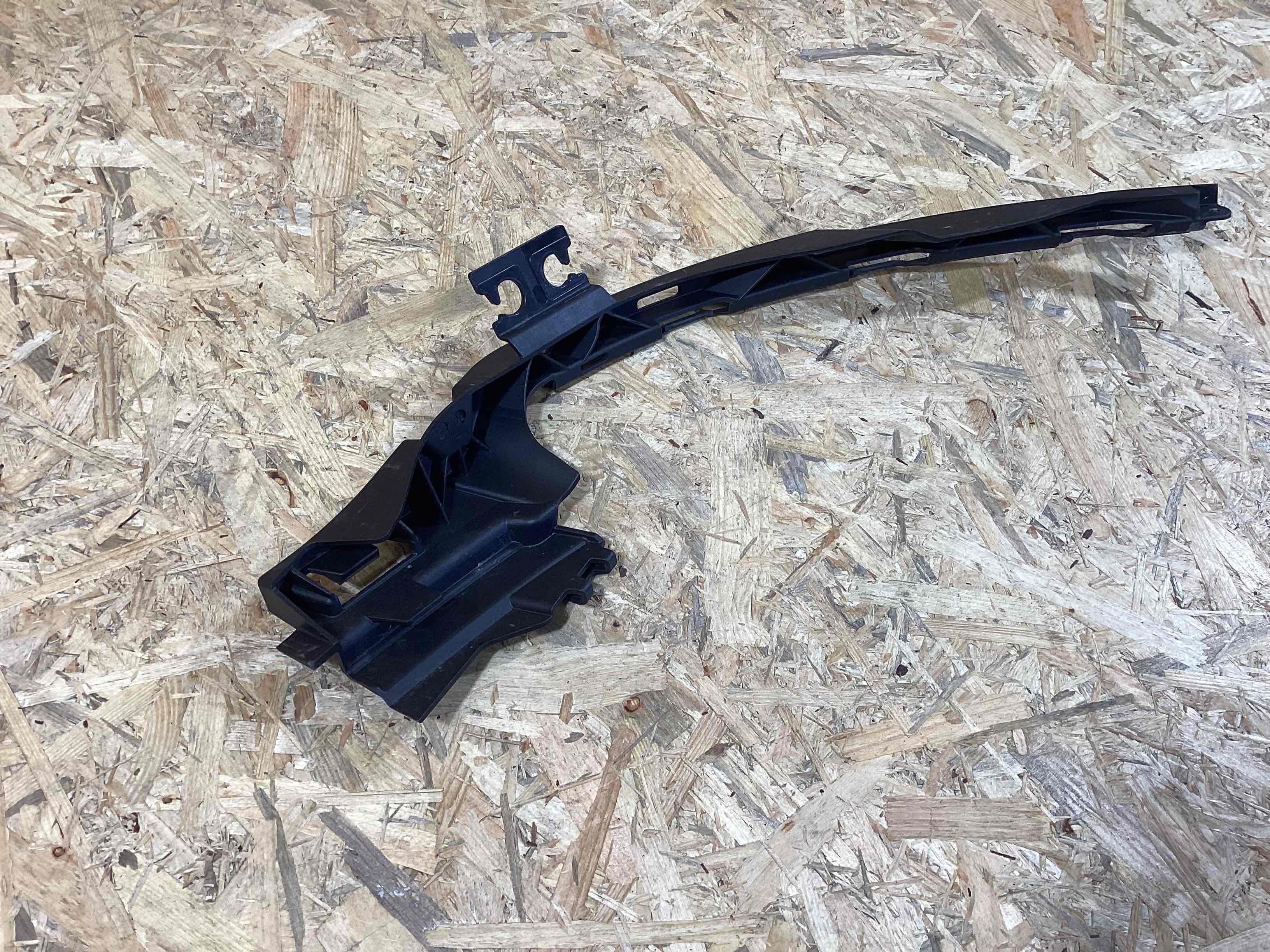 Крепление бампера Porsche 911 130426-110