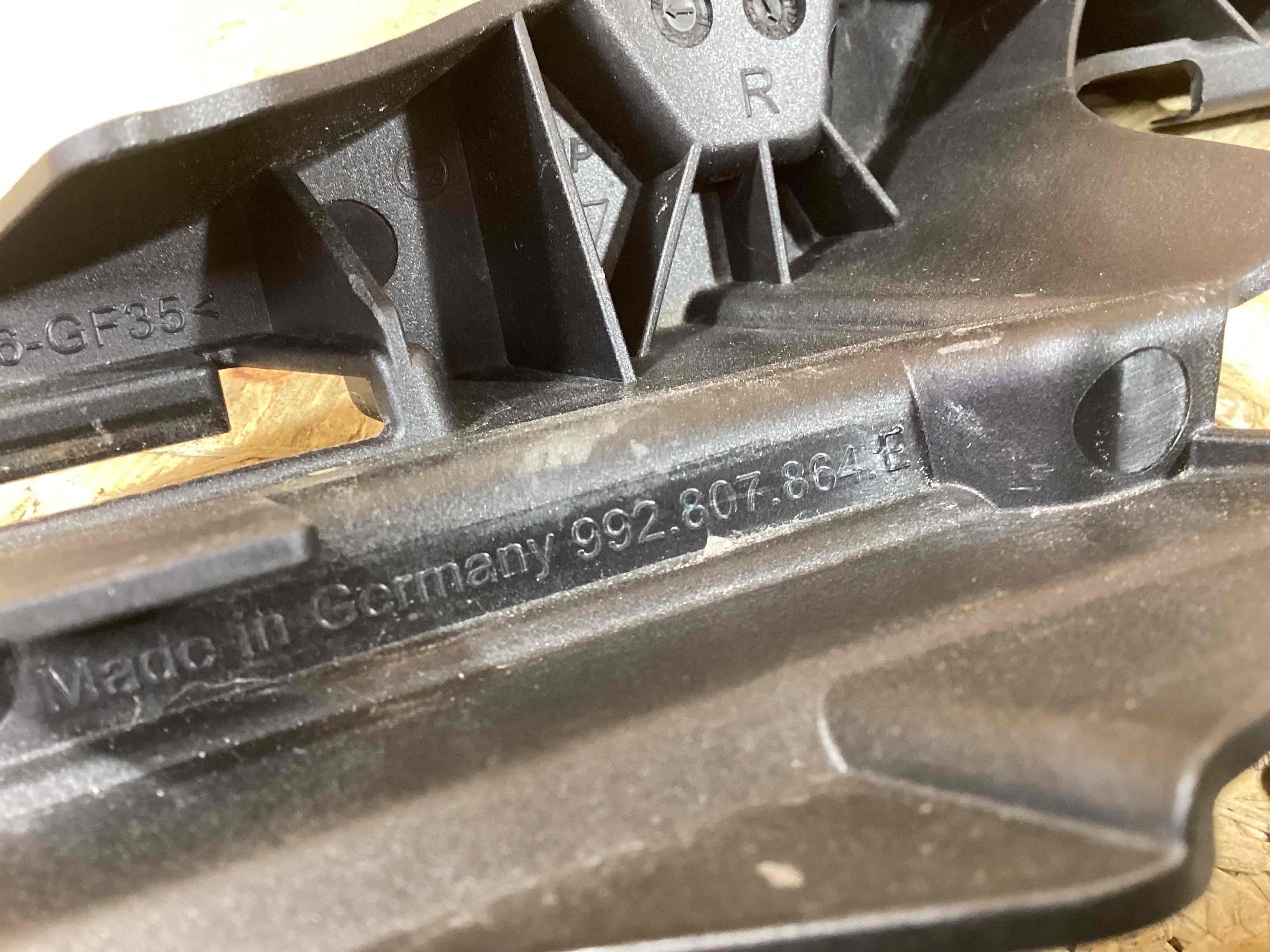 Крепление бампера Porsche 911 130426-110