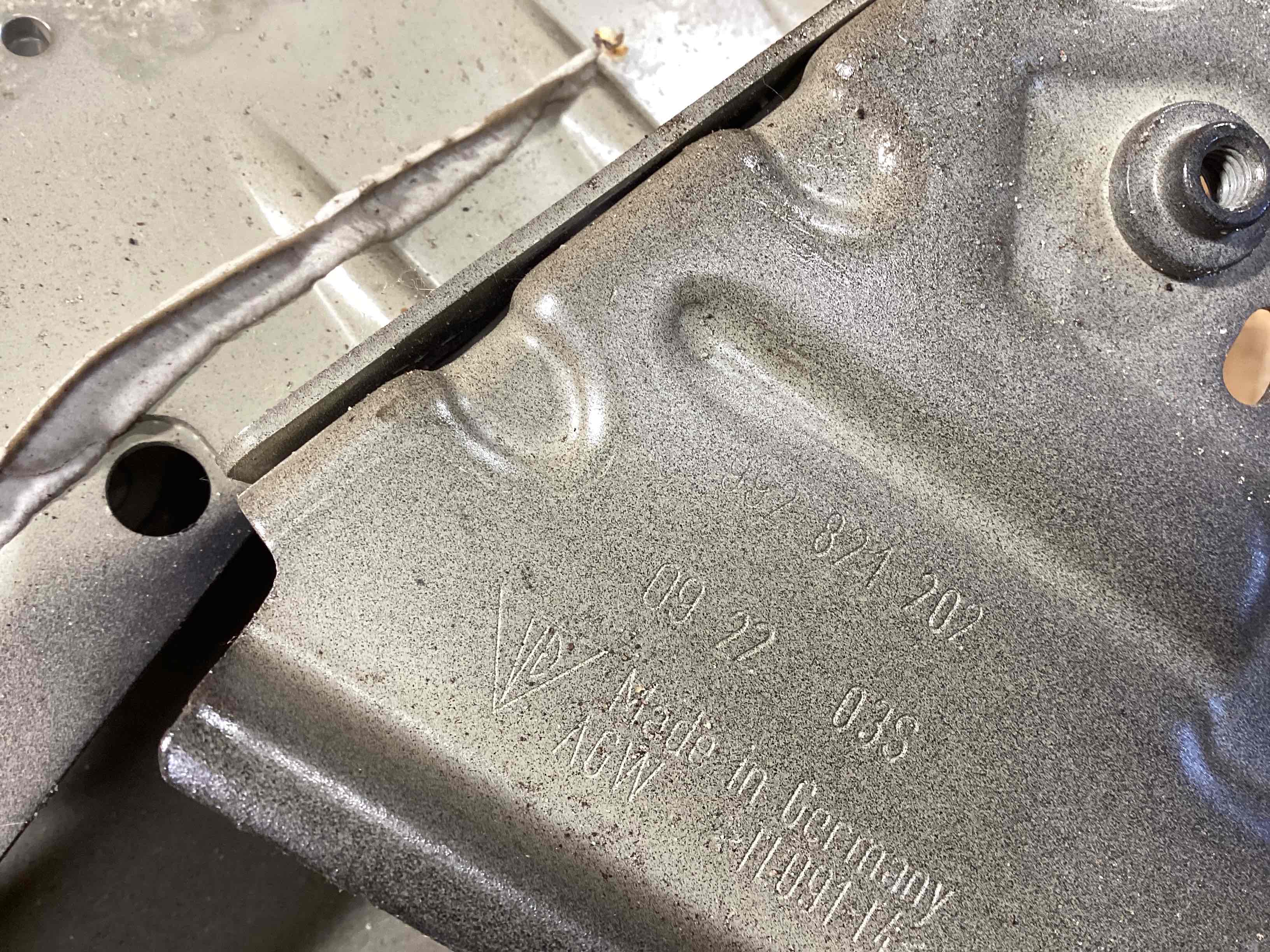 Крыло переднее правое Porsche 911 130826-102