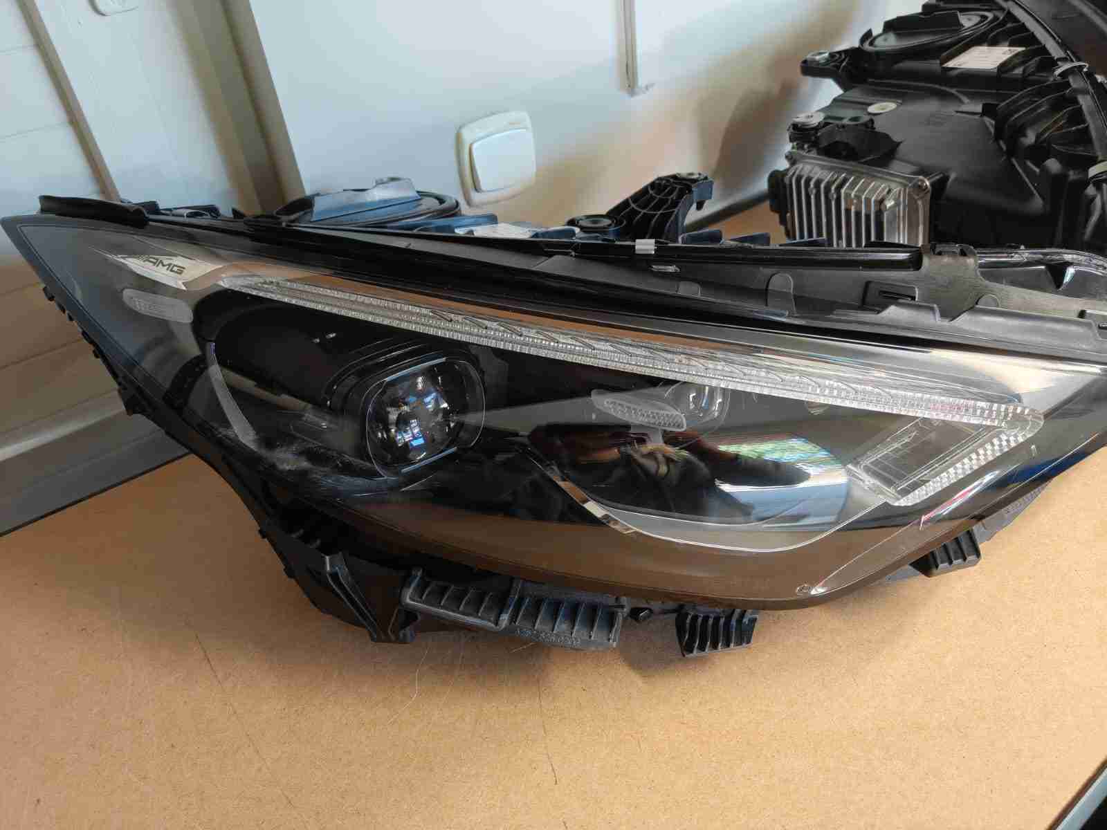 Фара левая Mercedes SL (R232) 130826-202