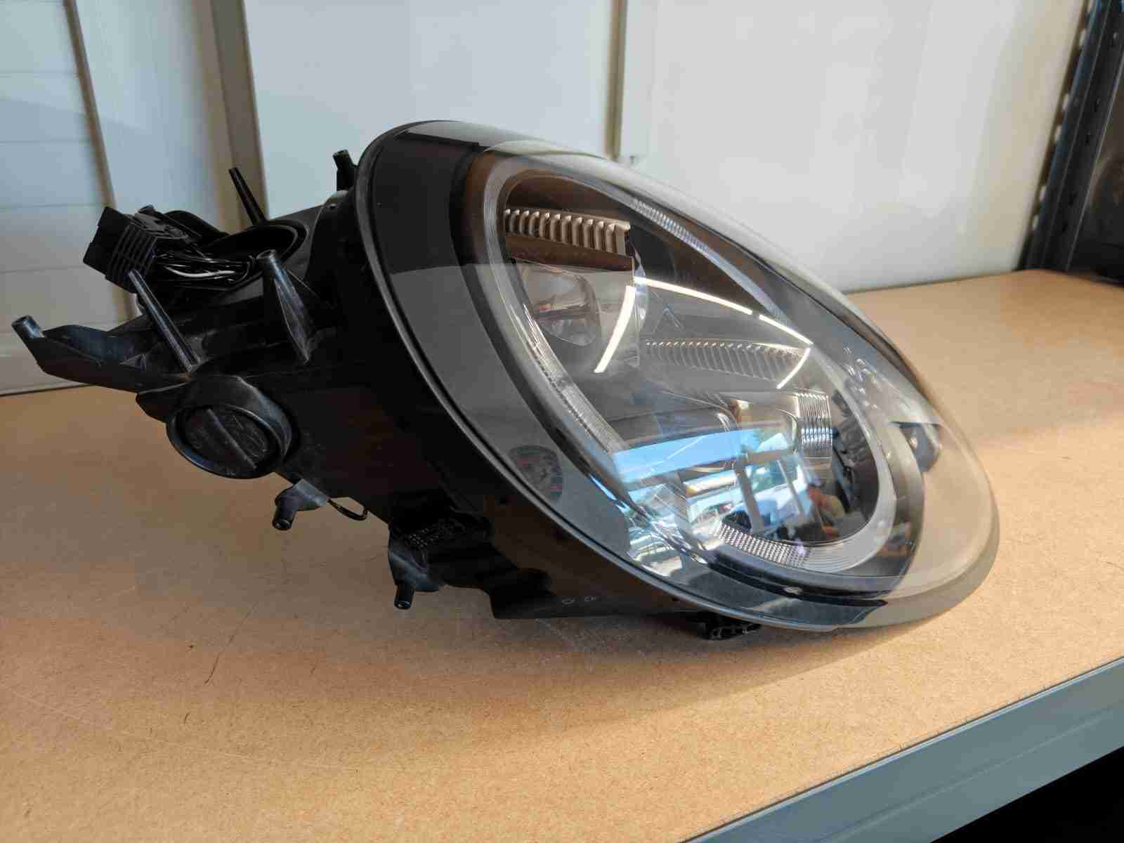 Фара правая Porsche 911 130826-203
