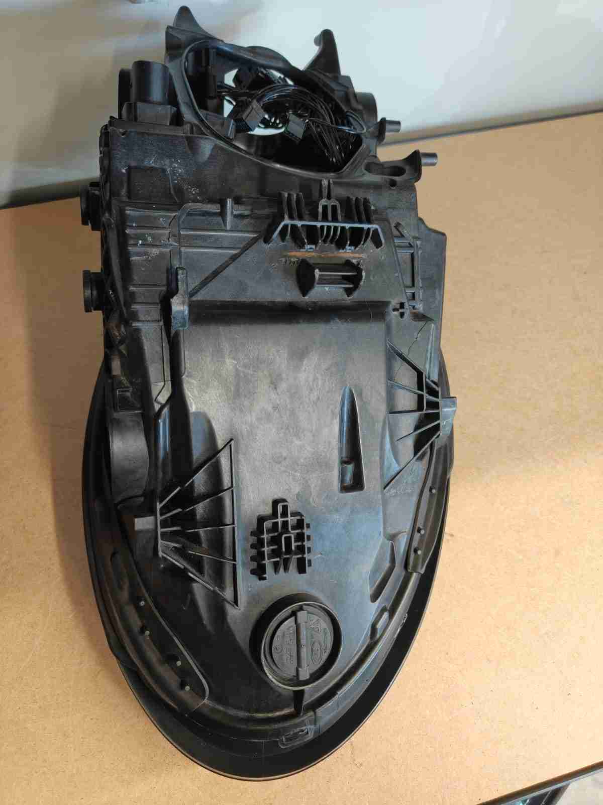 Фара правая Porsche 911 130826-203