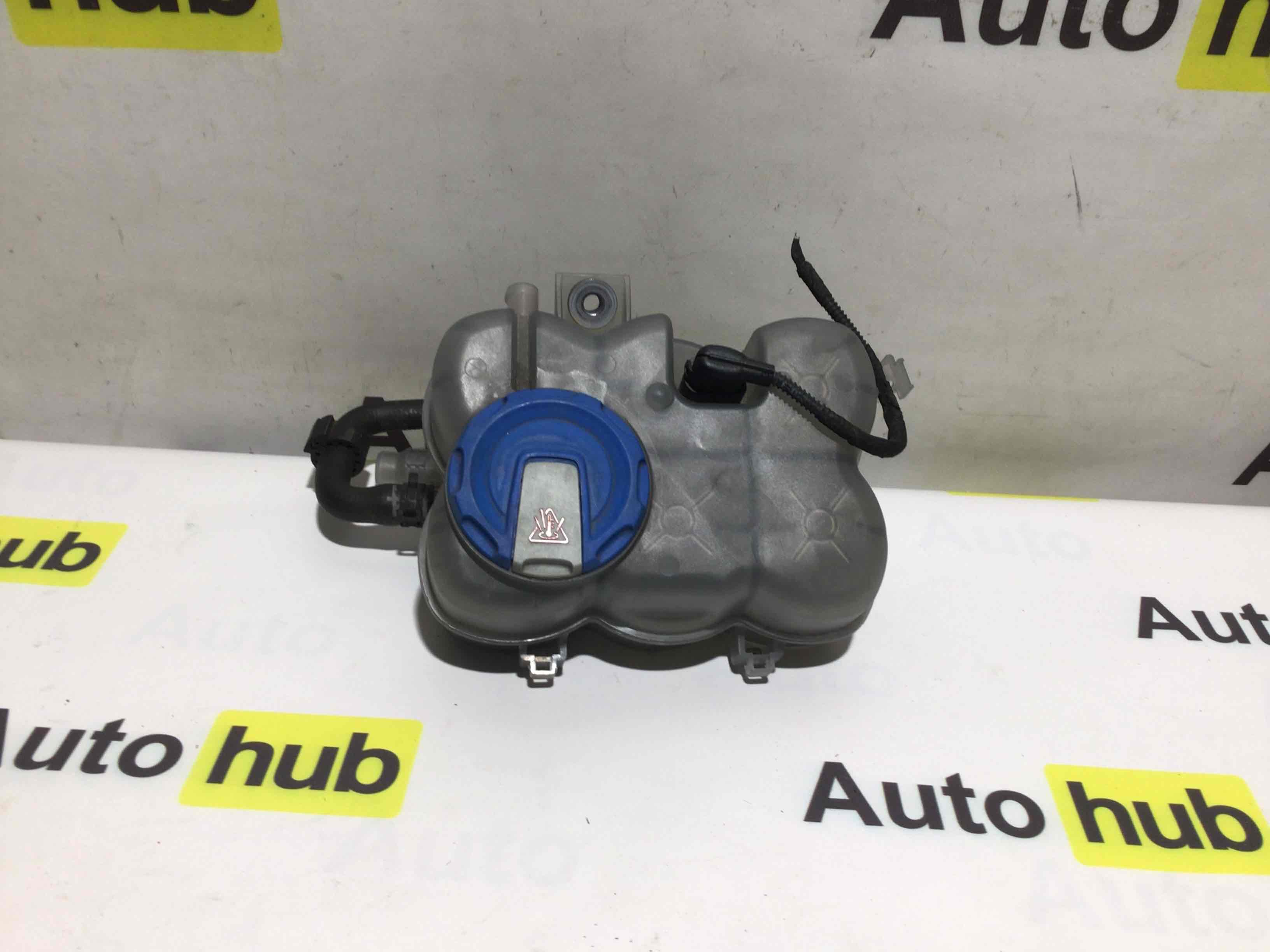 Бачок расширительный Porsche Macan 131025-002