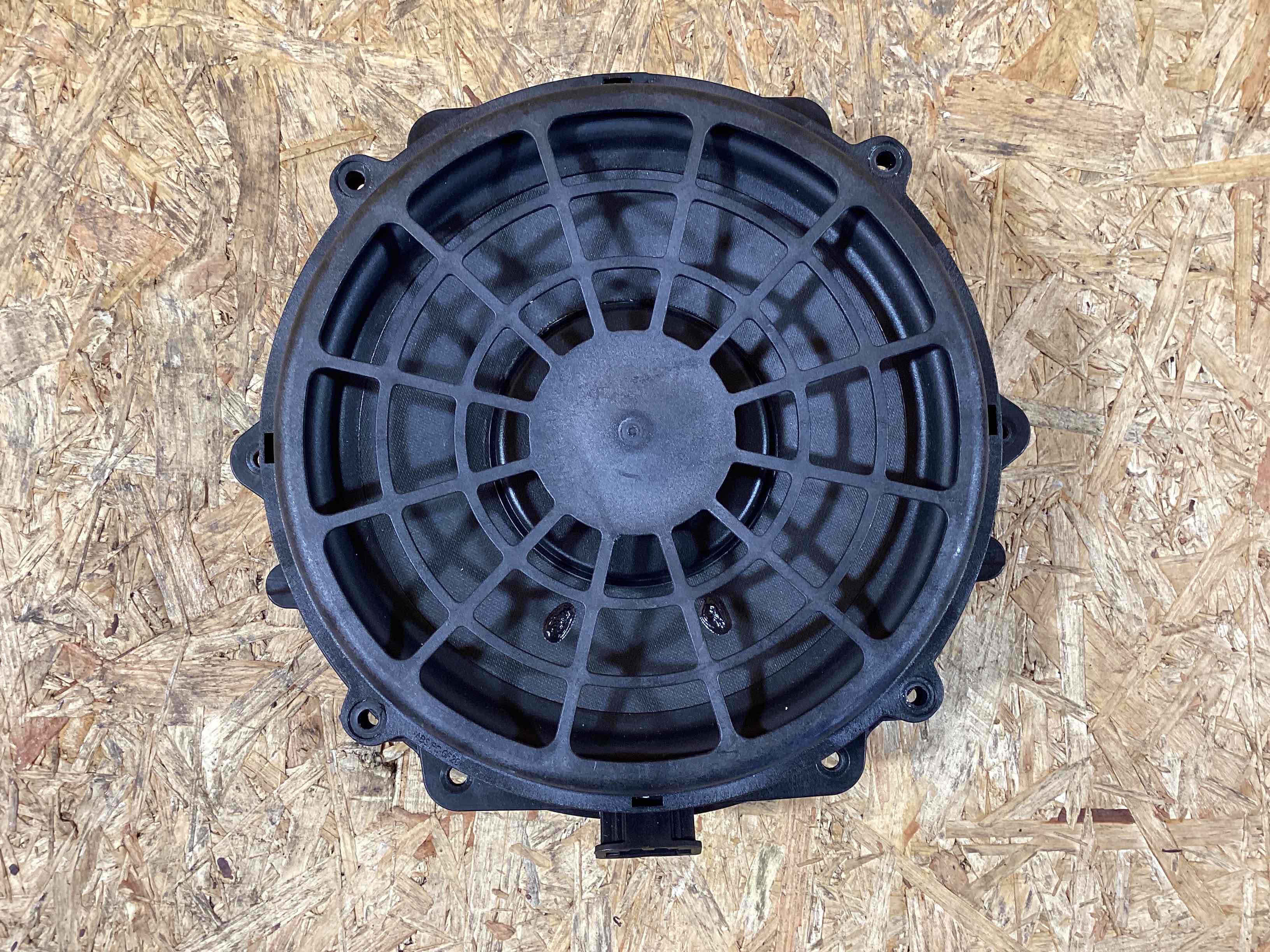 Динамик Porsche 911 131025-106