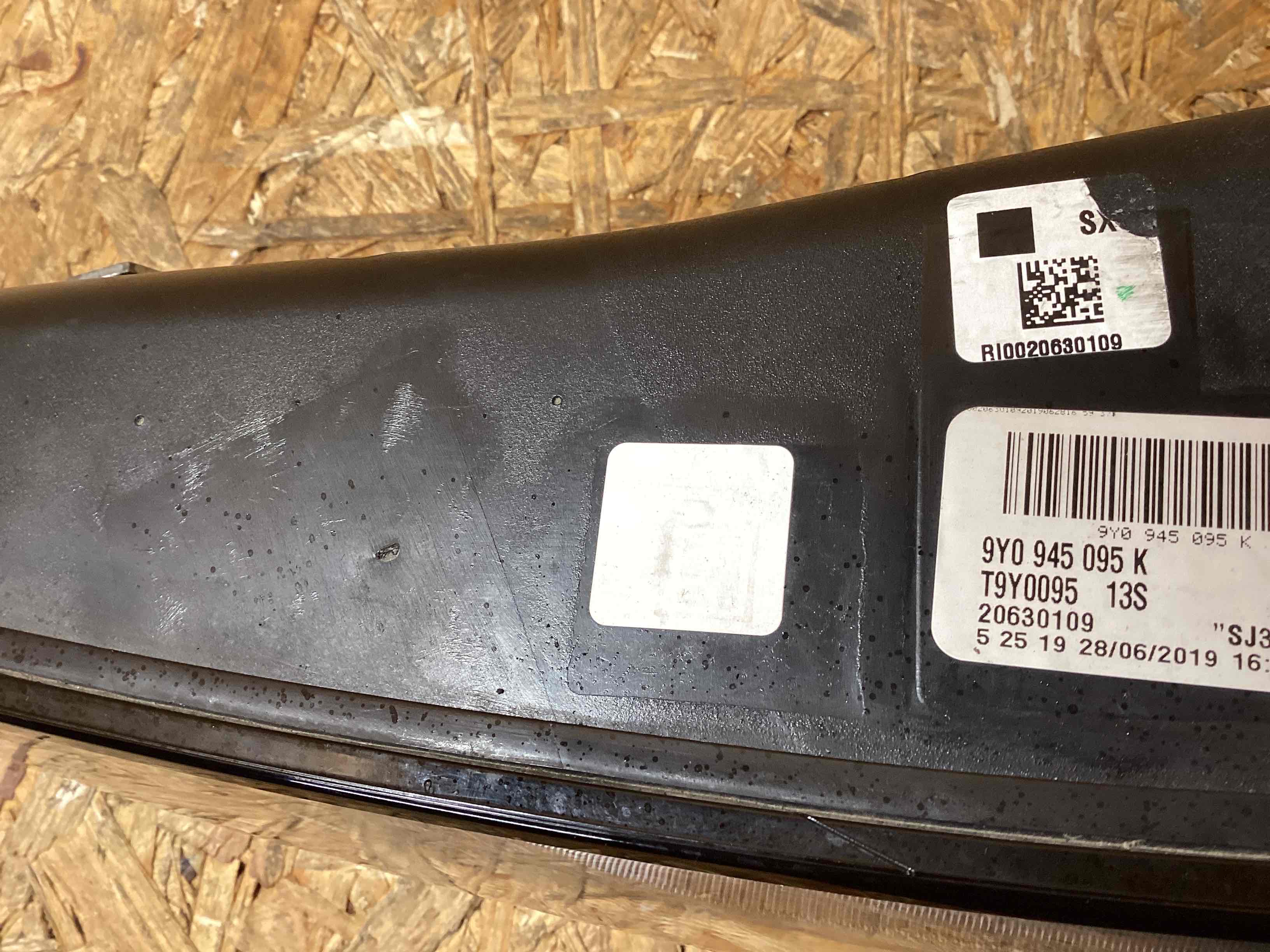 Фонарь задний левый Porsche Cayenne 140126-103